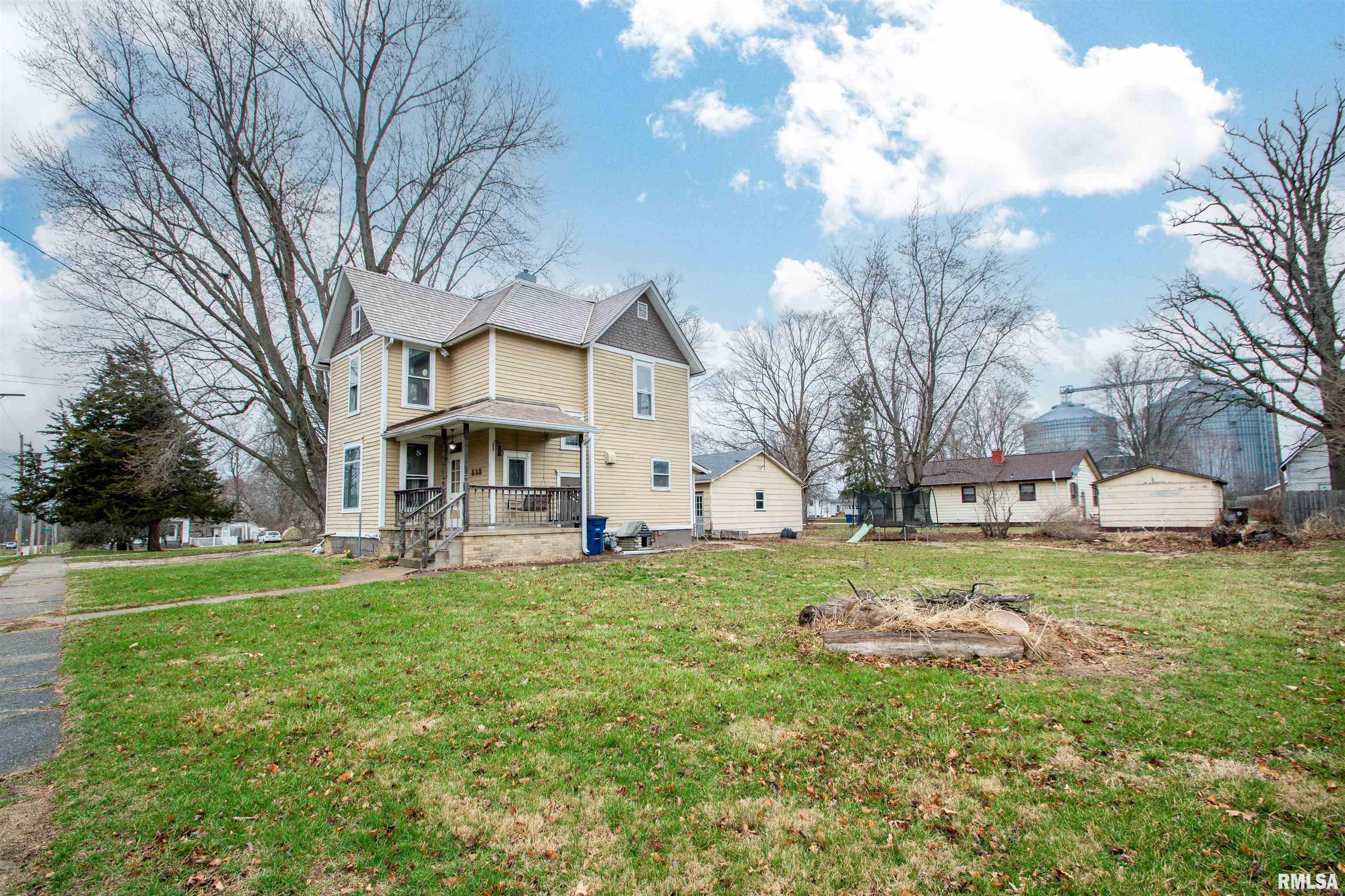 313 W Thomas Street, Toulon, Illinois image 36