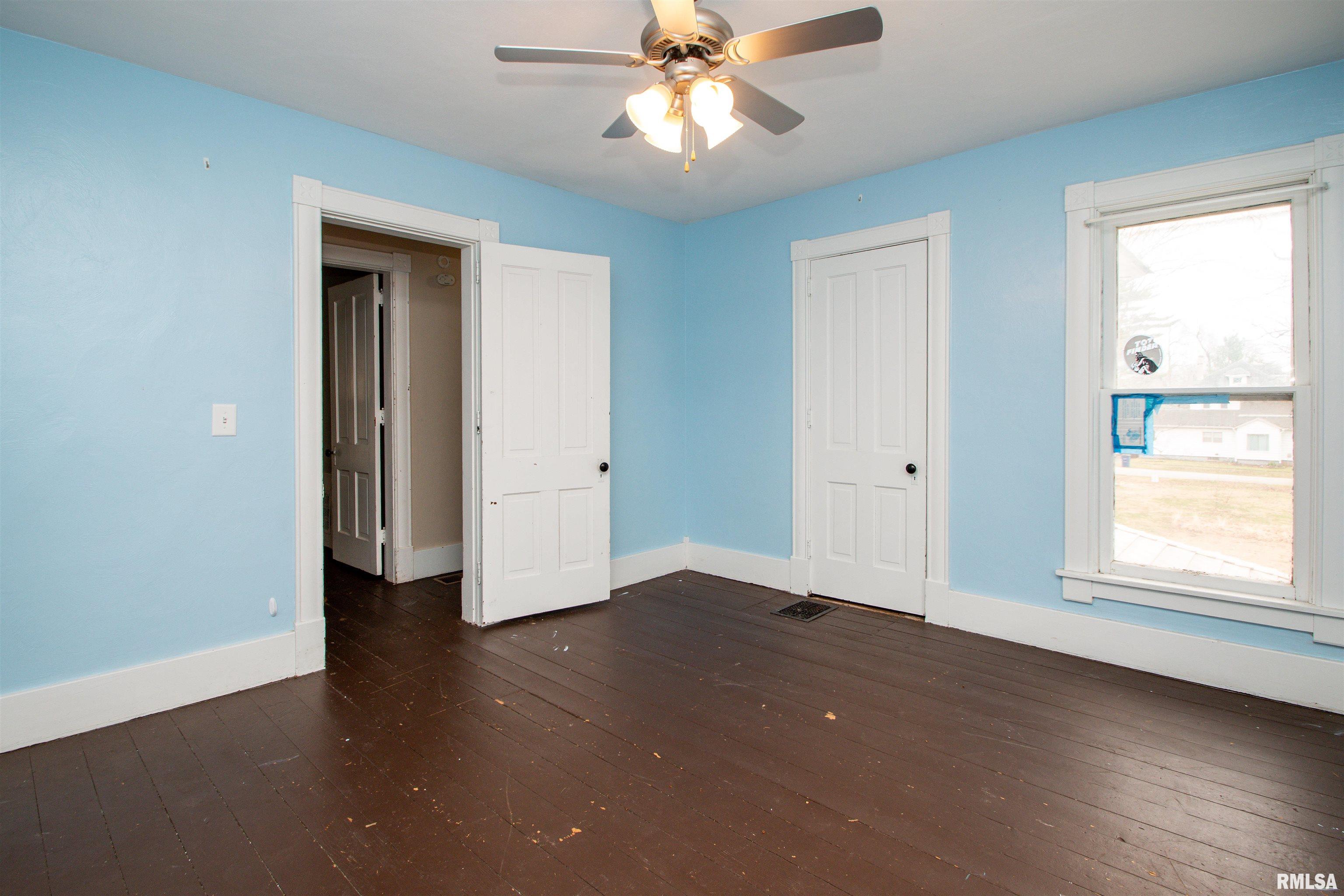 313 W Thomas Street, Toulon, Illinois image 27