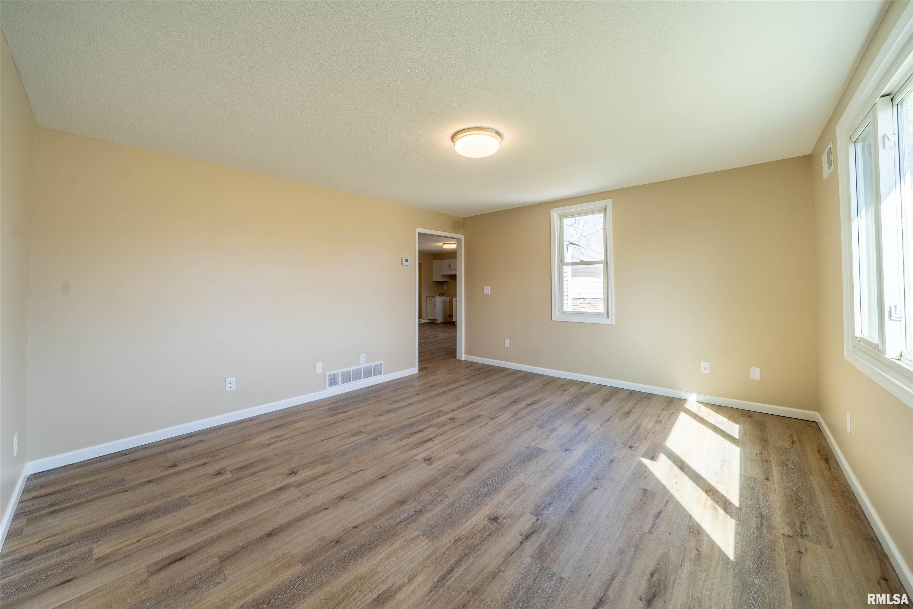 1707 S East Lane, Peoria, Illinois image 6