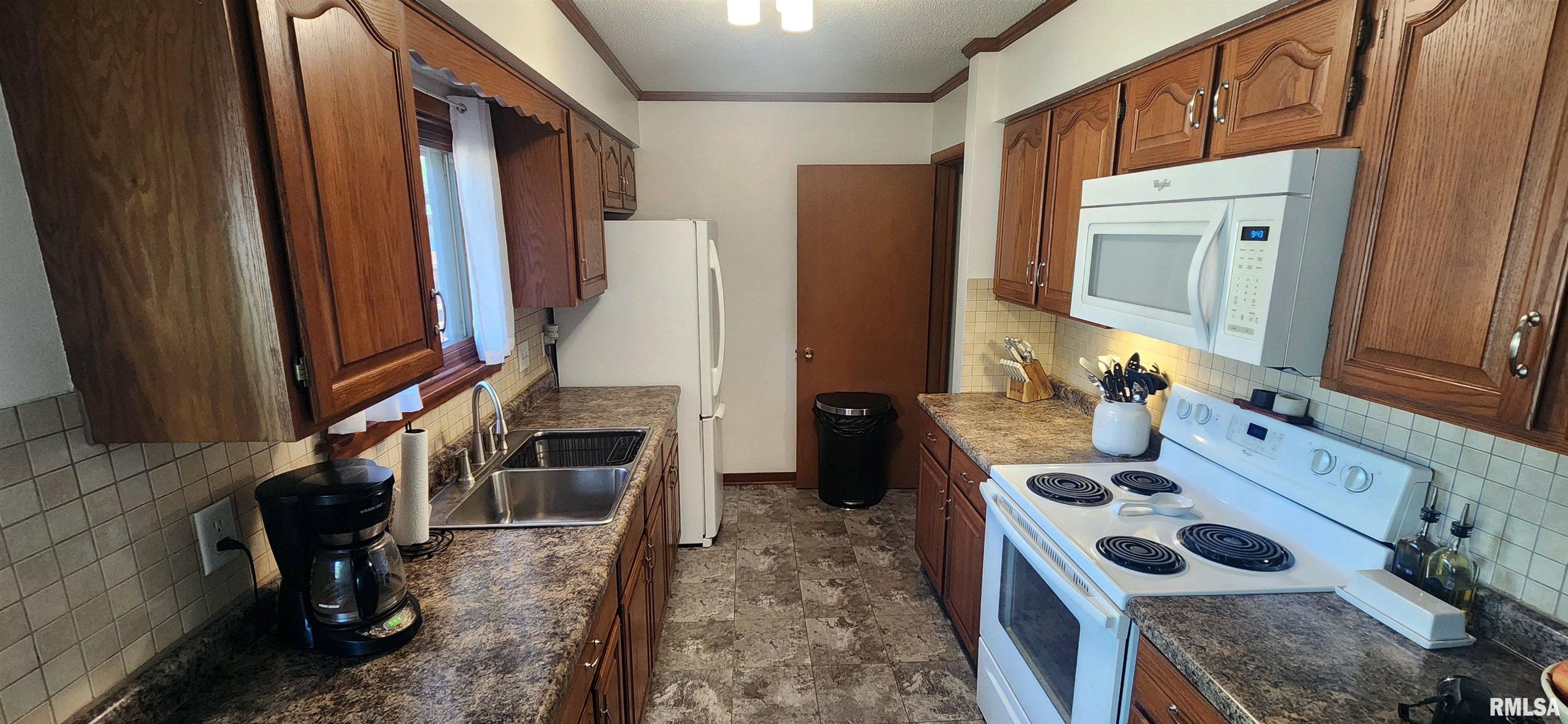 3820 N Lincoln Avenue, Davenport, Iowa image 11