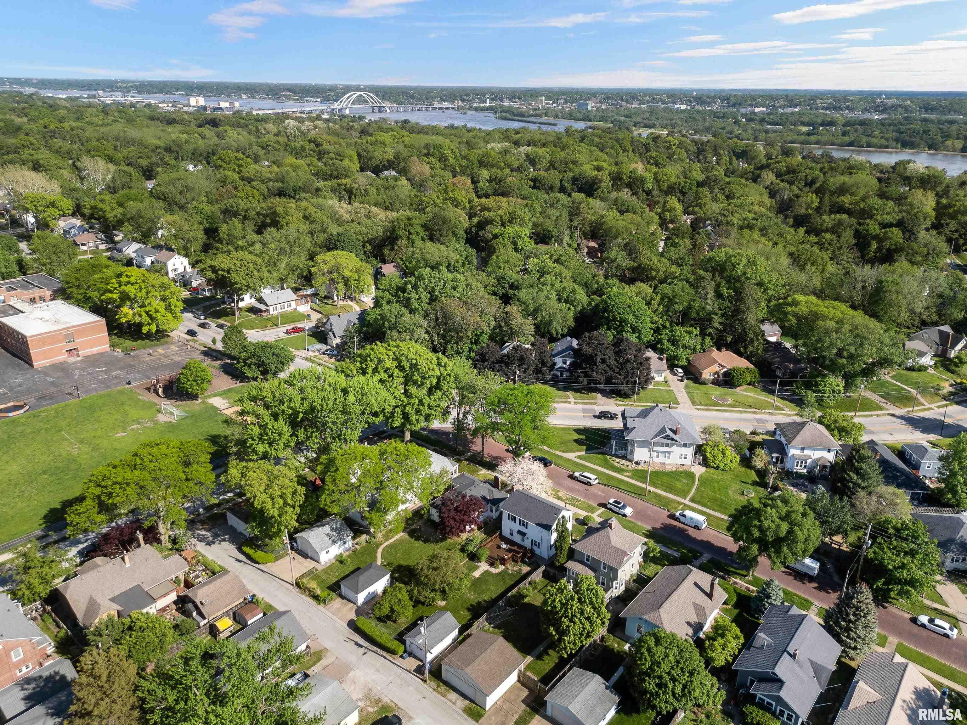 2544 East Street, Davenport, Iowa image 37