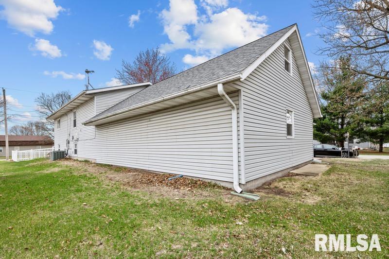 226 3rd Street, Colona, Illinois image 28