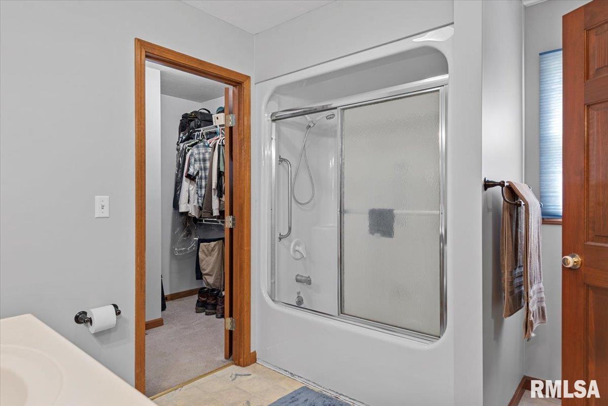 308 Linden Lane, Williamsville, Illinois image 24