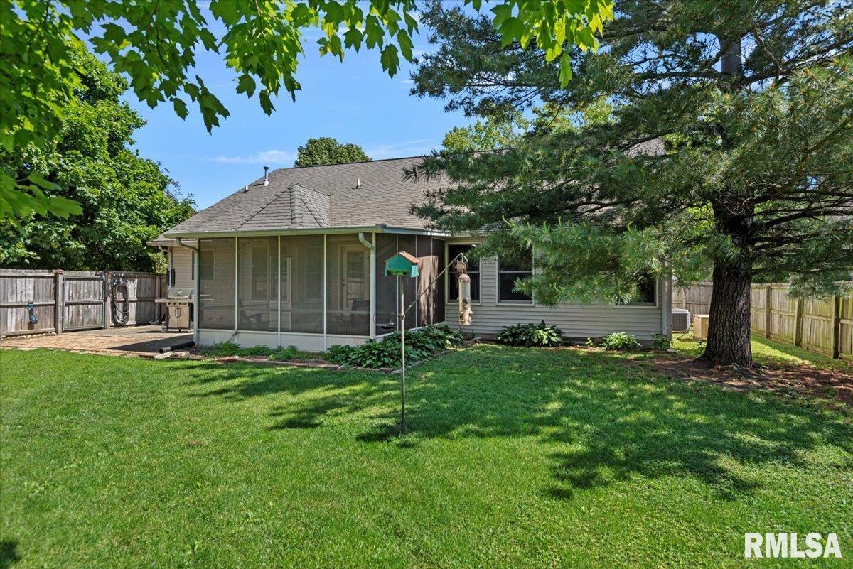 308 Linden Lane, Williamsville, Illinois image 44