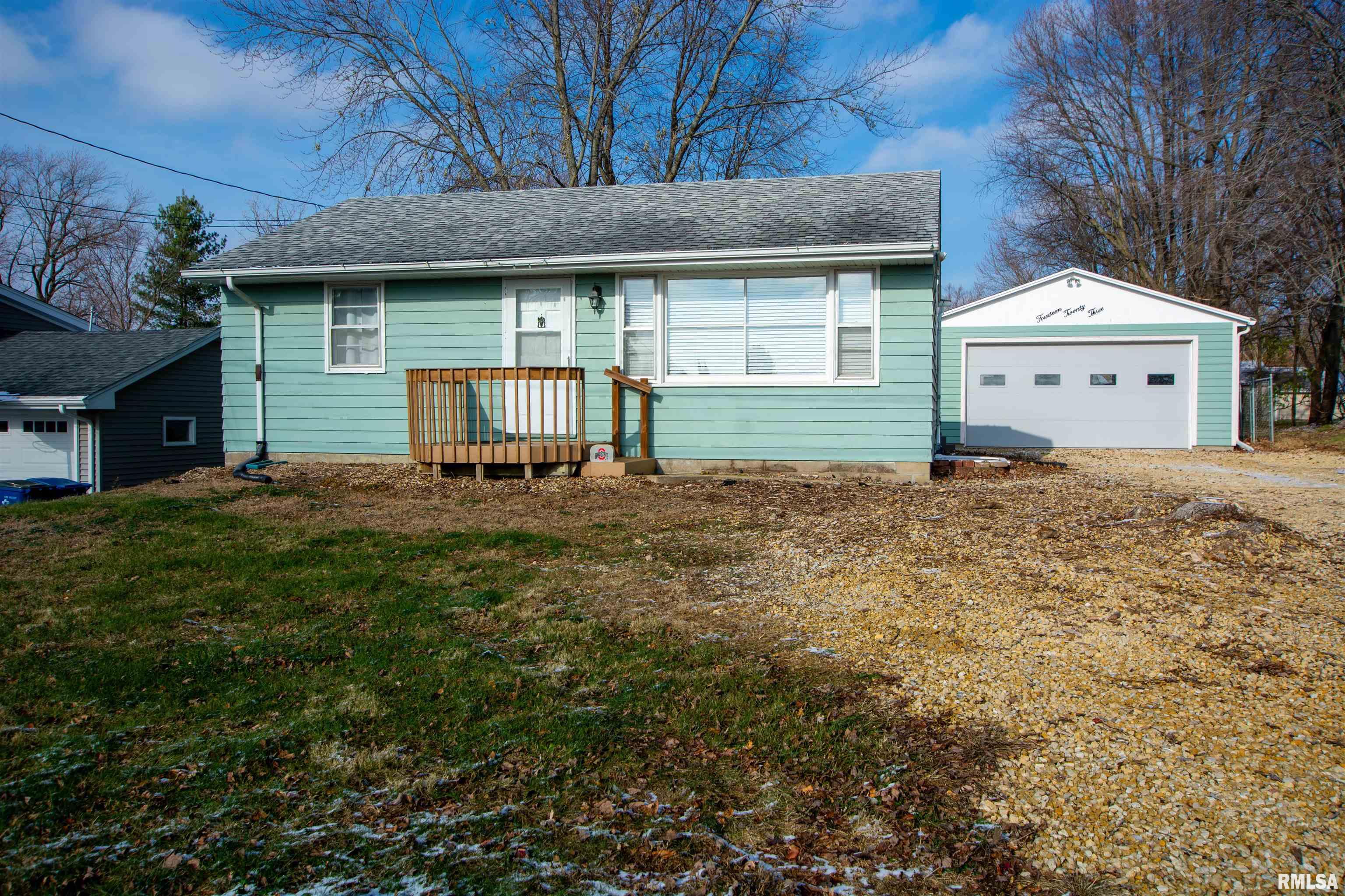 1423 Dodge Street, Le Claire, Iowa image 3