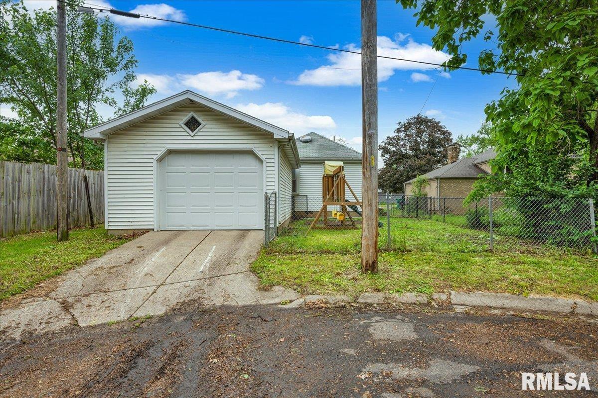122 N Sterling Avenue, West Peoria, Illinois image 20