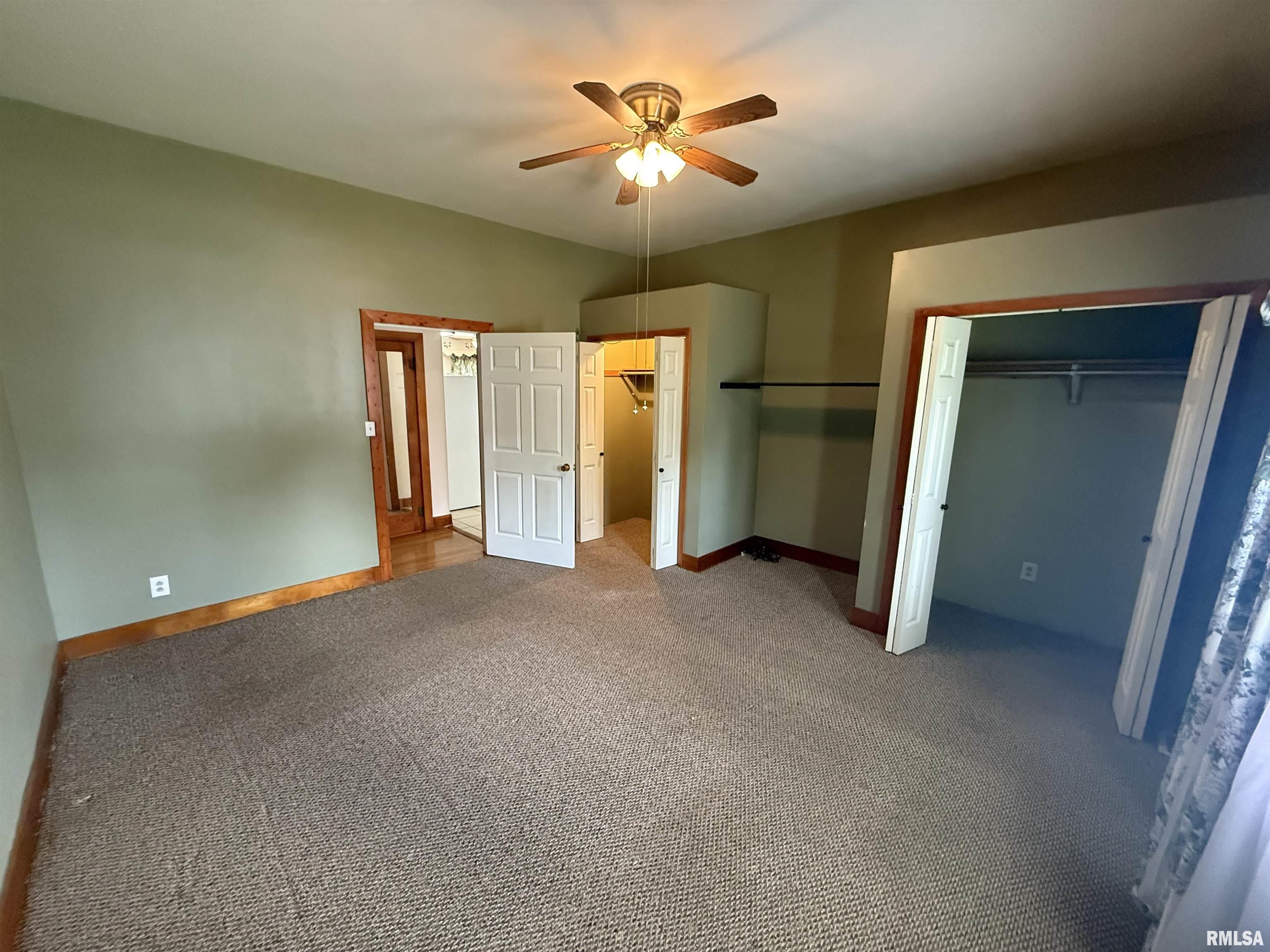 130 E Maple Street, Roseville, Illinois image 20