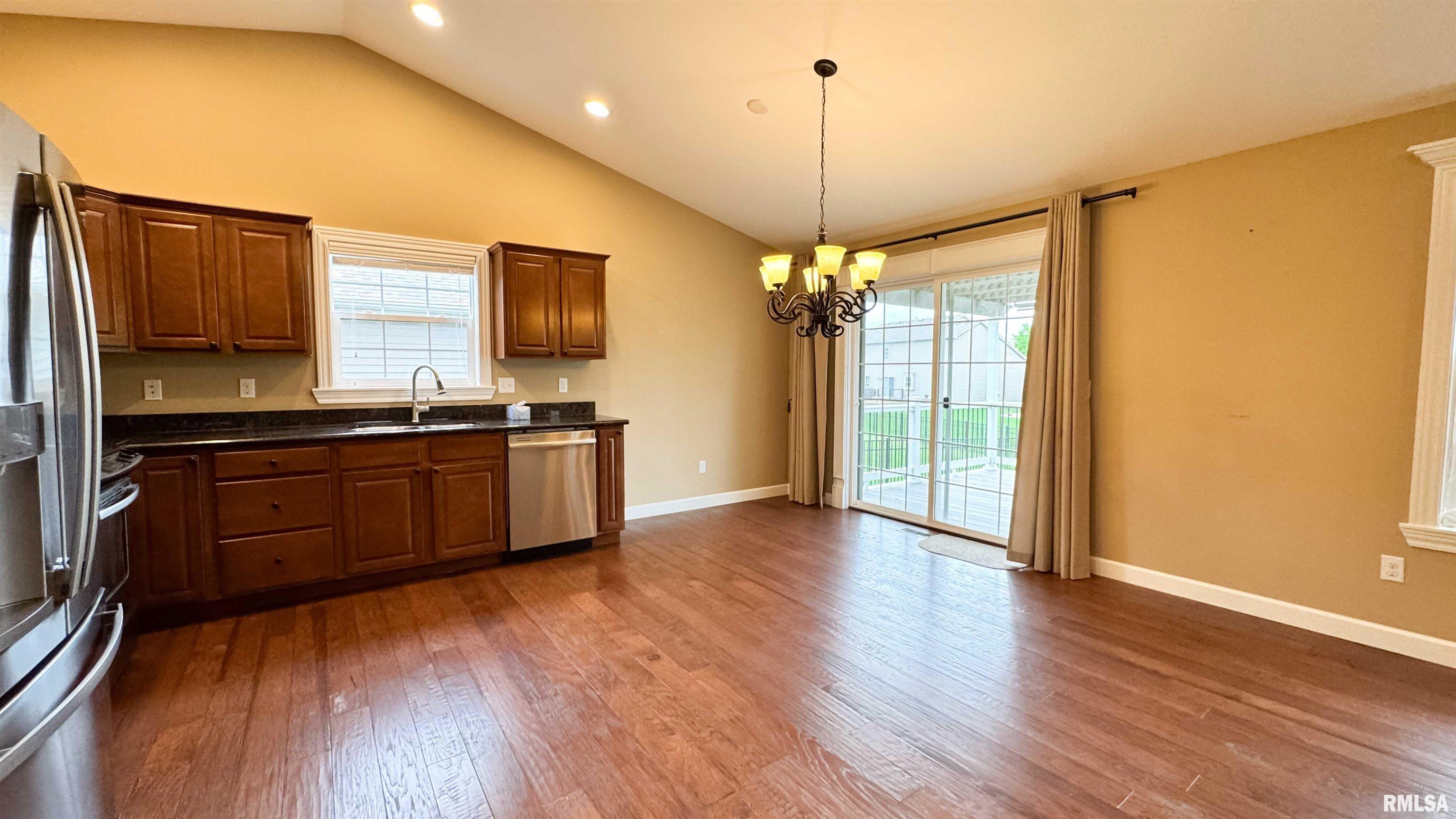 10821 N Dorset Street, Peoria, Illinois image 9
