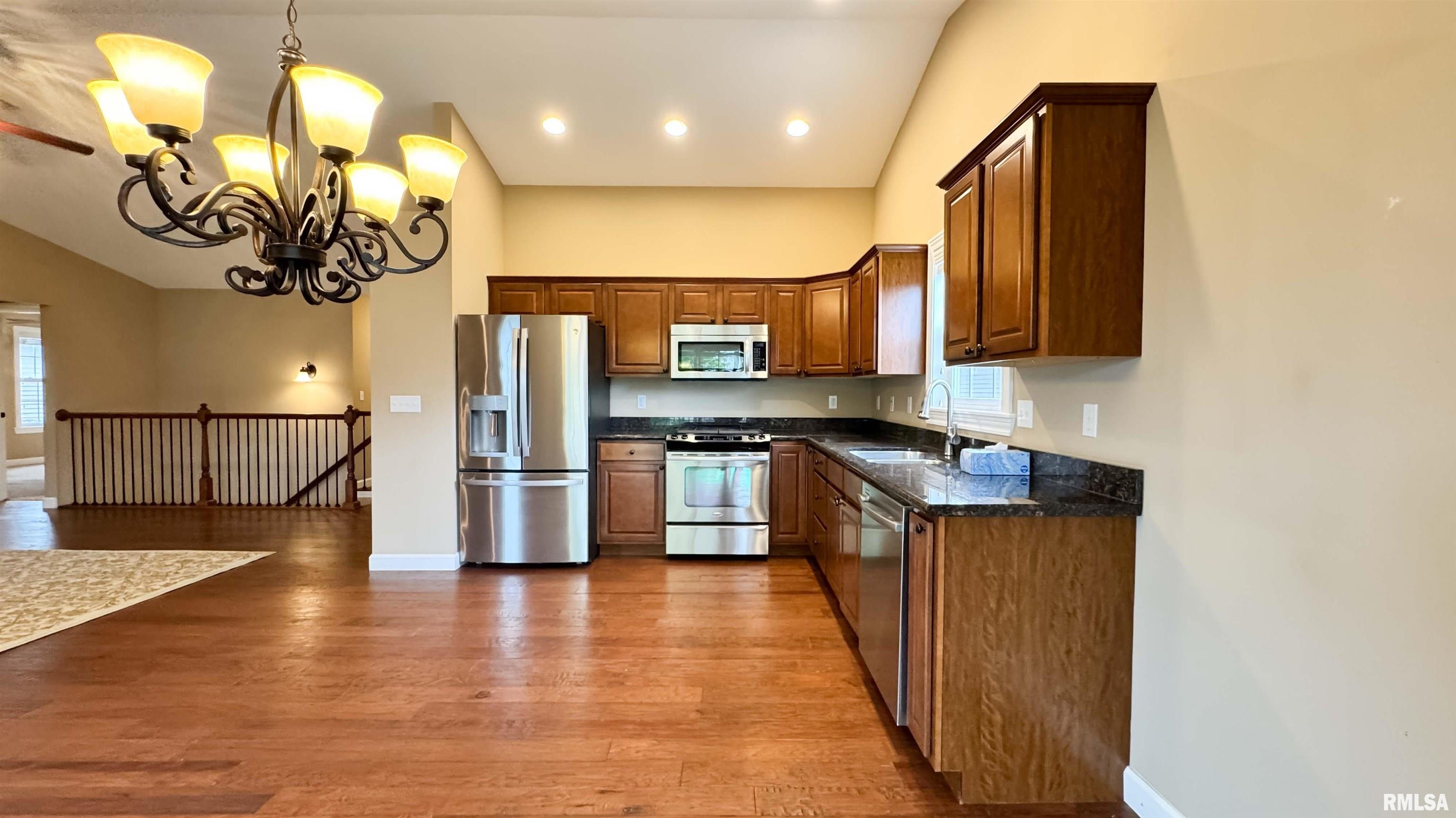 10821 N Dorset Street, Peoria, Illinois image 8