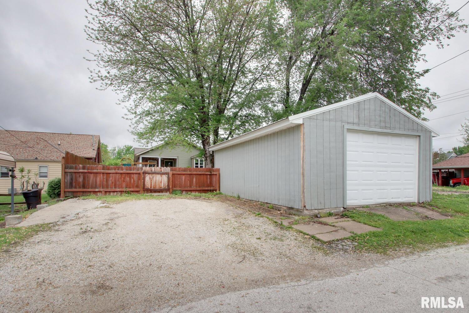 723 S 12th Street, Quincy, Illinois image 24