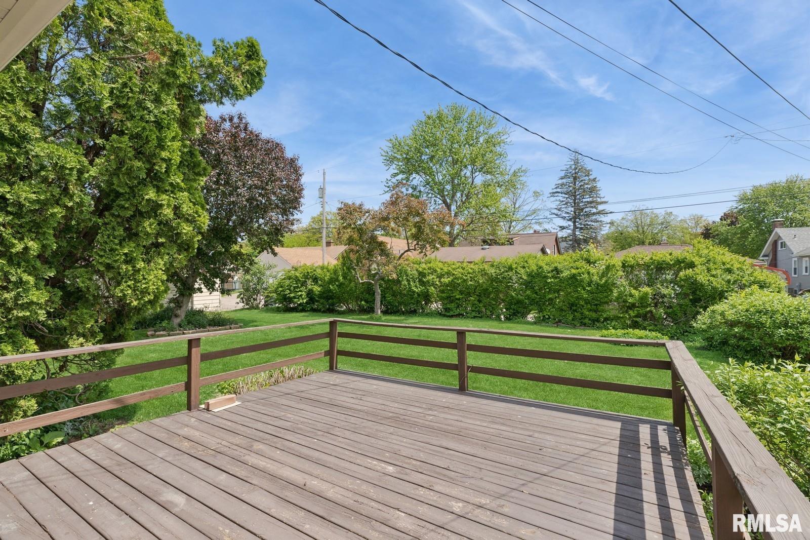 2528 28th Street, Moline, Illinois image 3