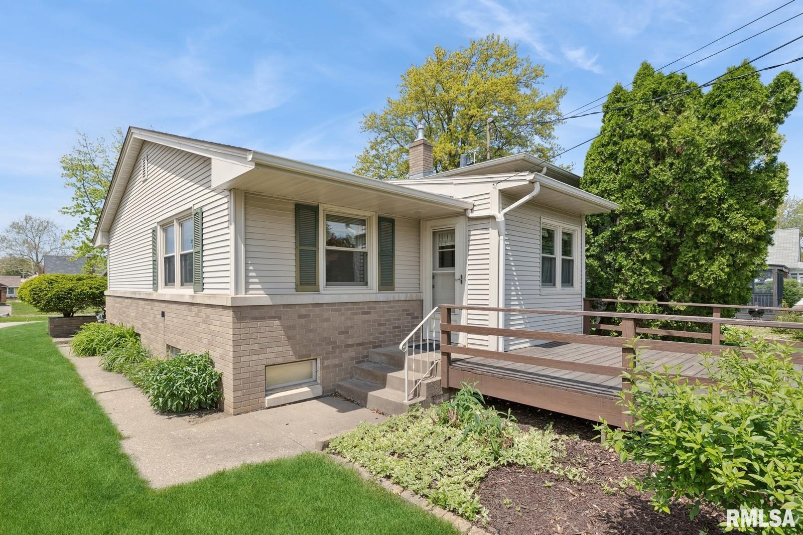 2528 28th Street, Moline, Illinois image 2
