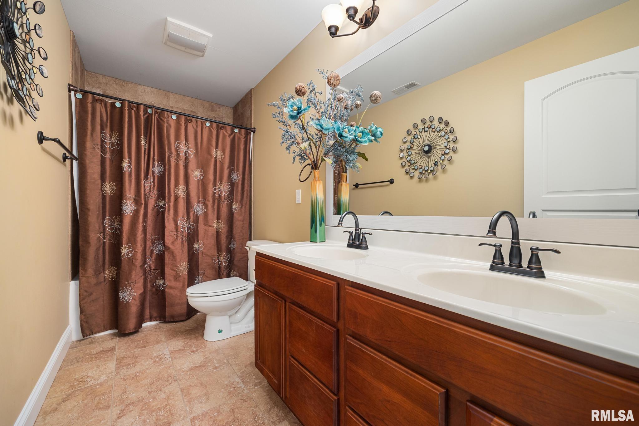 11032 N Hunters Trail Court, Dunlap, Illinois image 28