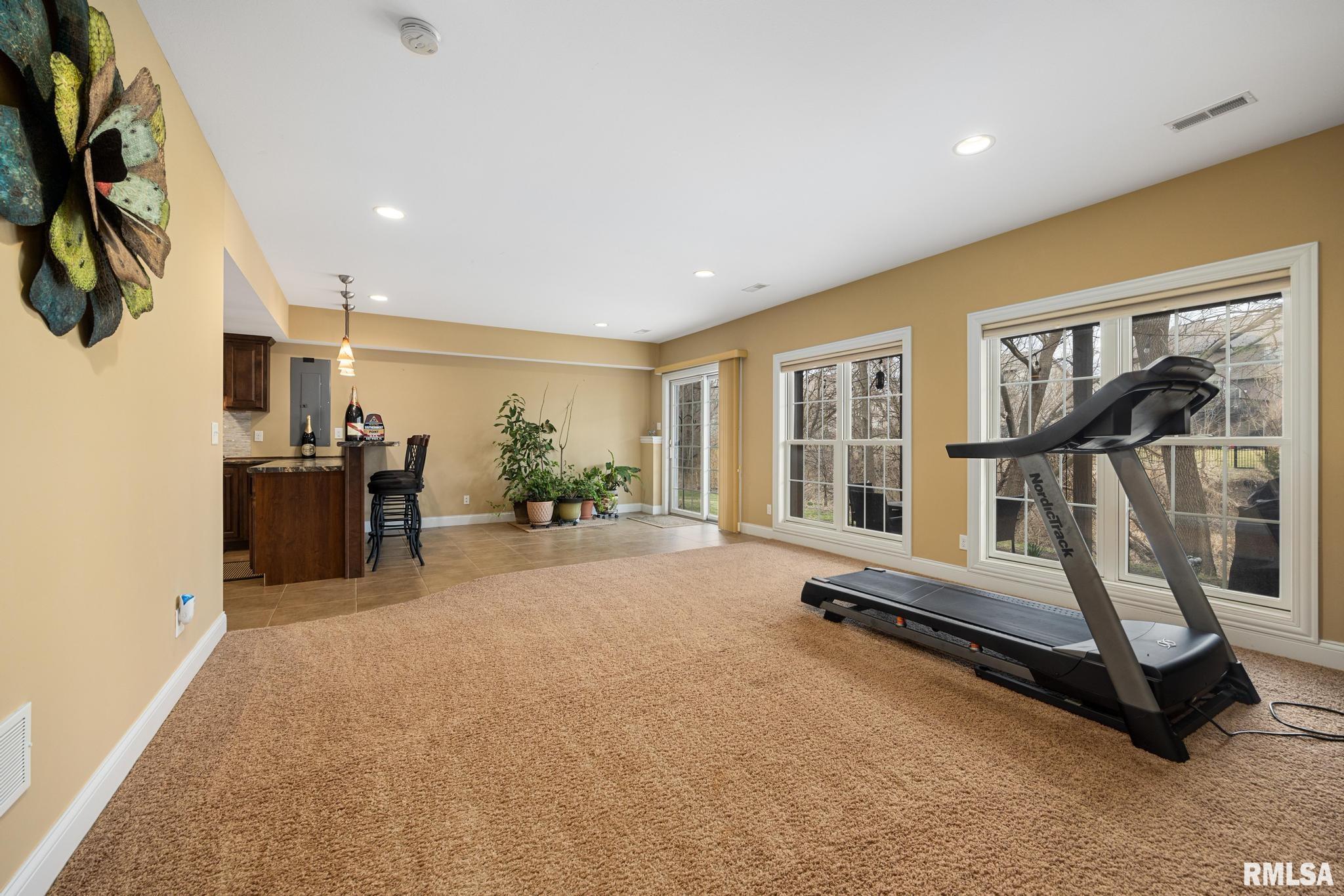11032 N Hunters Trail Court, Dunlap, Illinois image 36