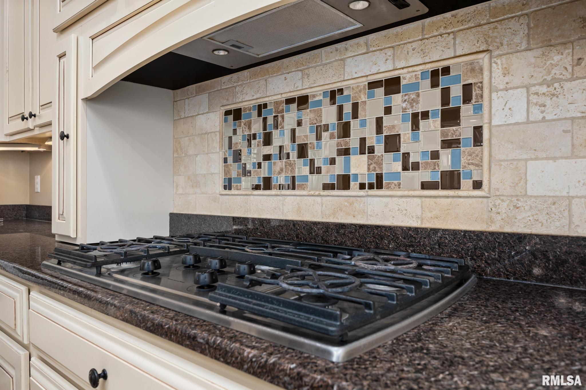 11032 N Hunters Trail Court, Dunlap, Illinois image 15