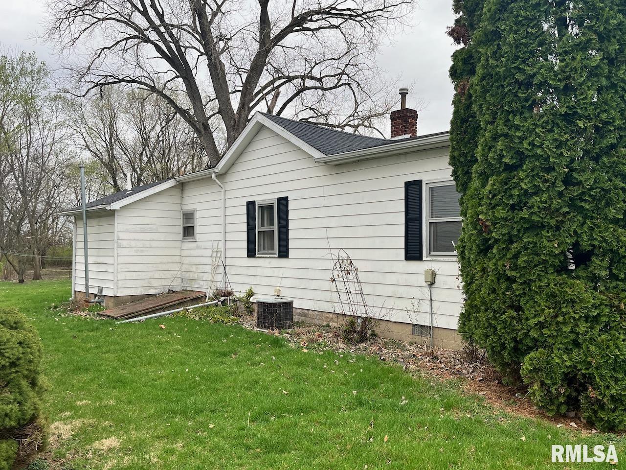 705 W Arch Street, Mason City, Illinois image 11