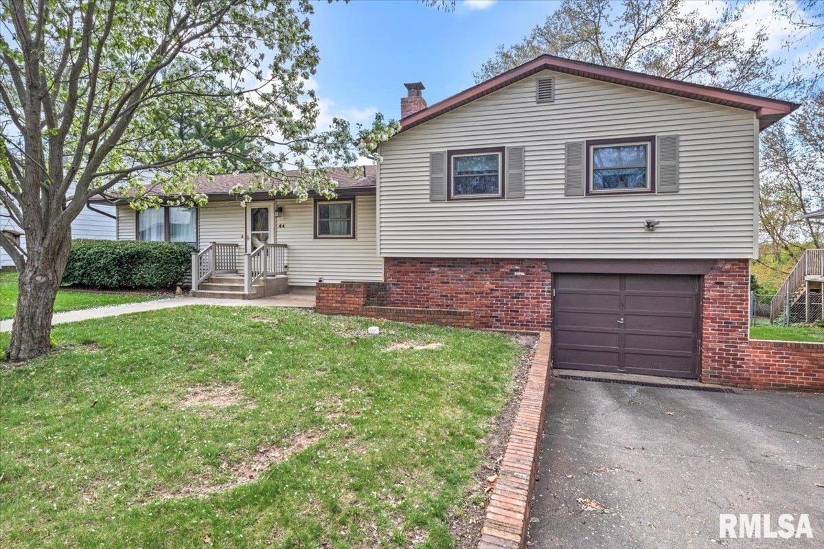 44 Pinto Drive, Springfield, Illinois image 1
