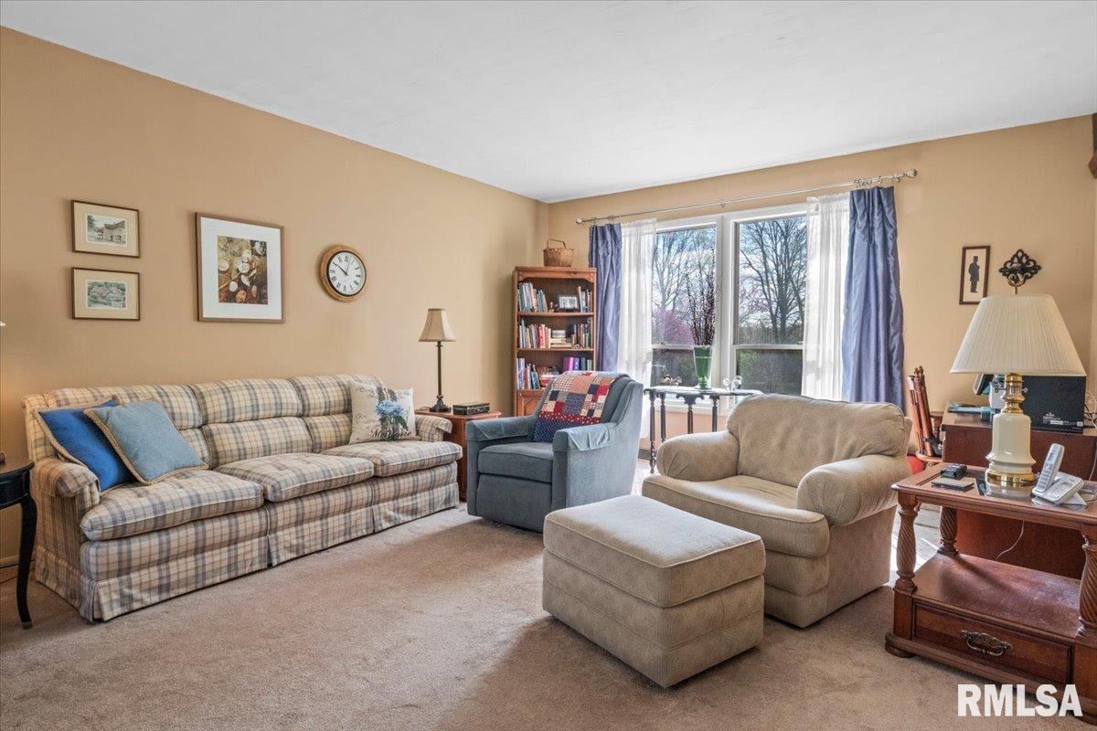 44 Pinto Drive, Springfield, Illinois image 5