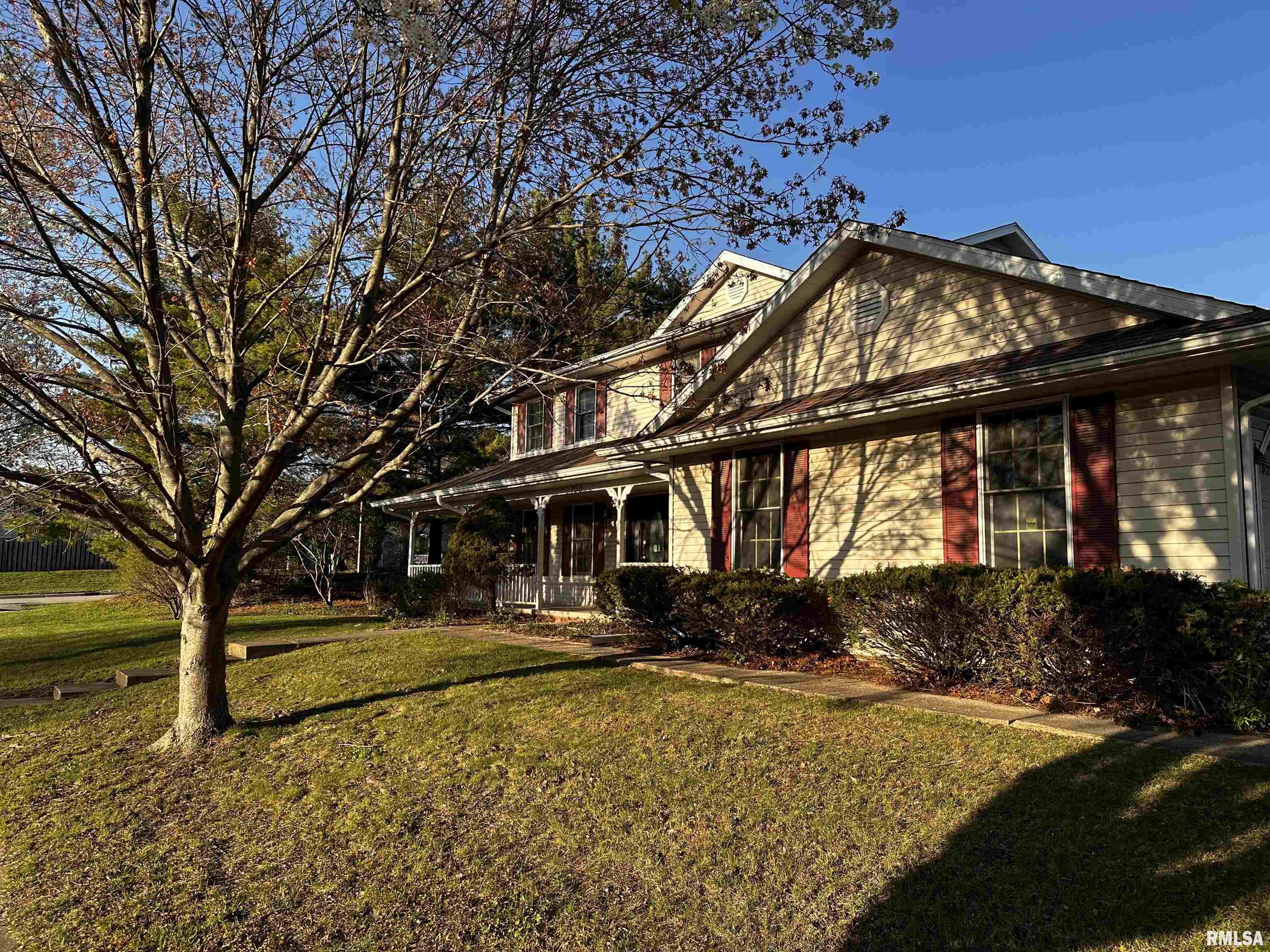 700 Country Meadows Drive, Springfield, Illinois image 2