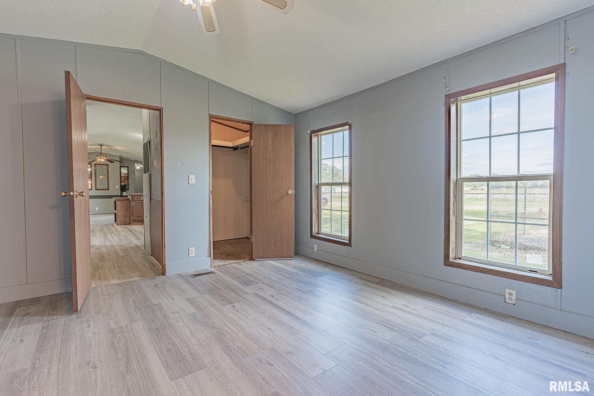 408 W Kirkwood Street, Odin, Illinois image 28