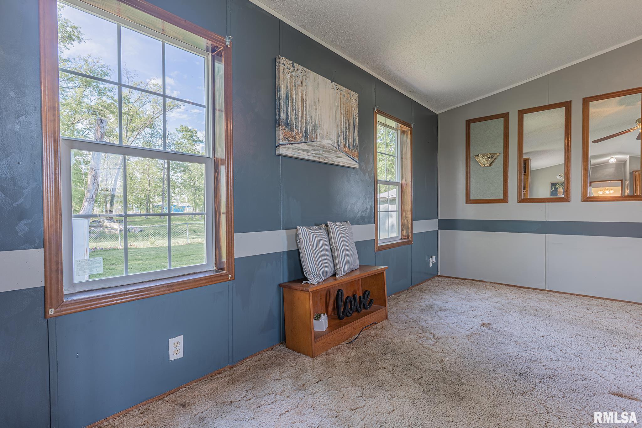 408 W Kirkwood Street, Odin, Illinois image 12