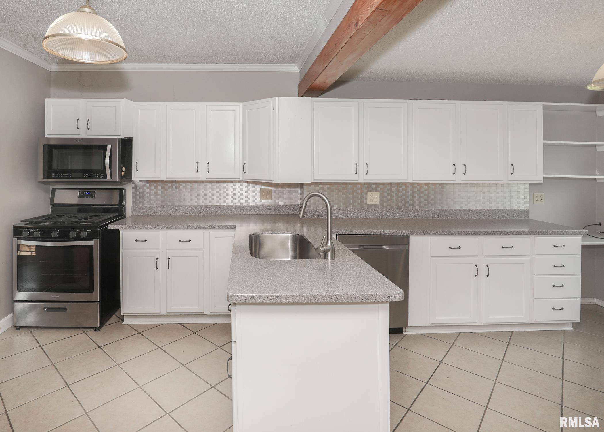 1607 65th Avenue West, Rock Island, Illinois image 16