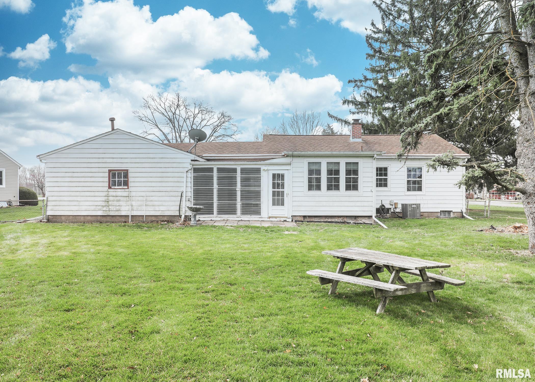 1607 65th Avenue West, Rock Island, Illinois image 30
