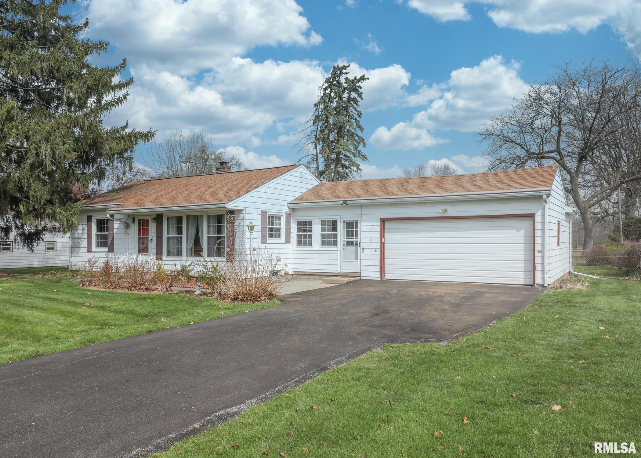 1607 65th Avenue West, Rock Island, Illinois image 2