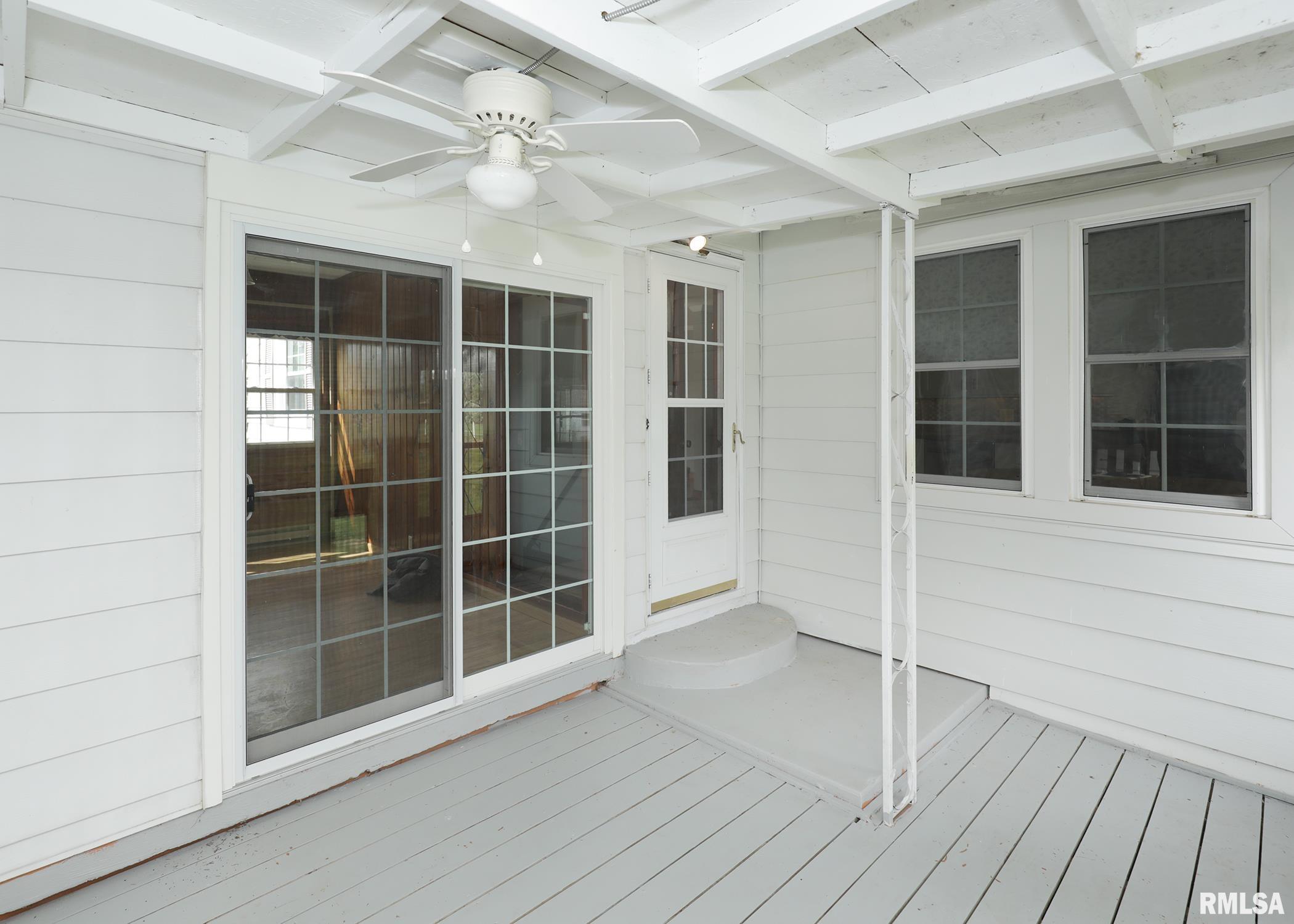 1607 65th Avenue West, Rock Island, Illinois image 28