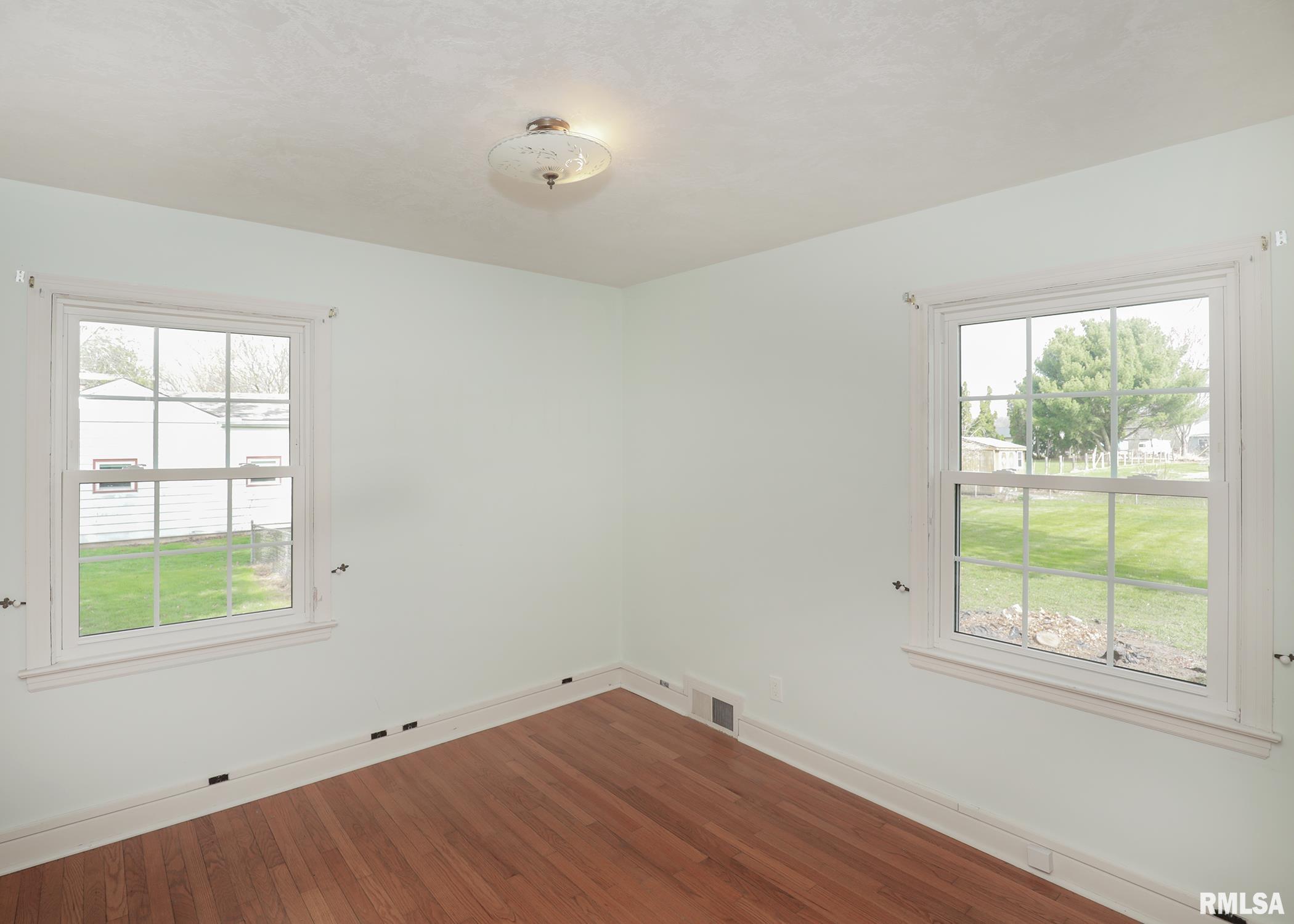 1607 65th Avenue West, Rock Island, Illinois image 7