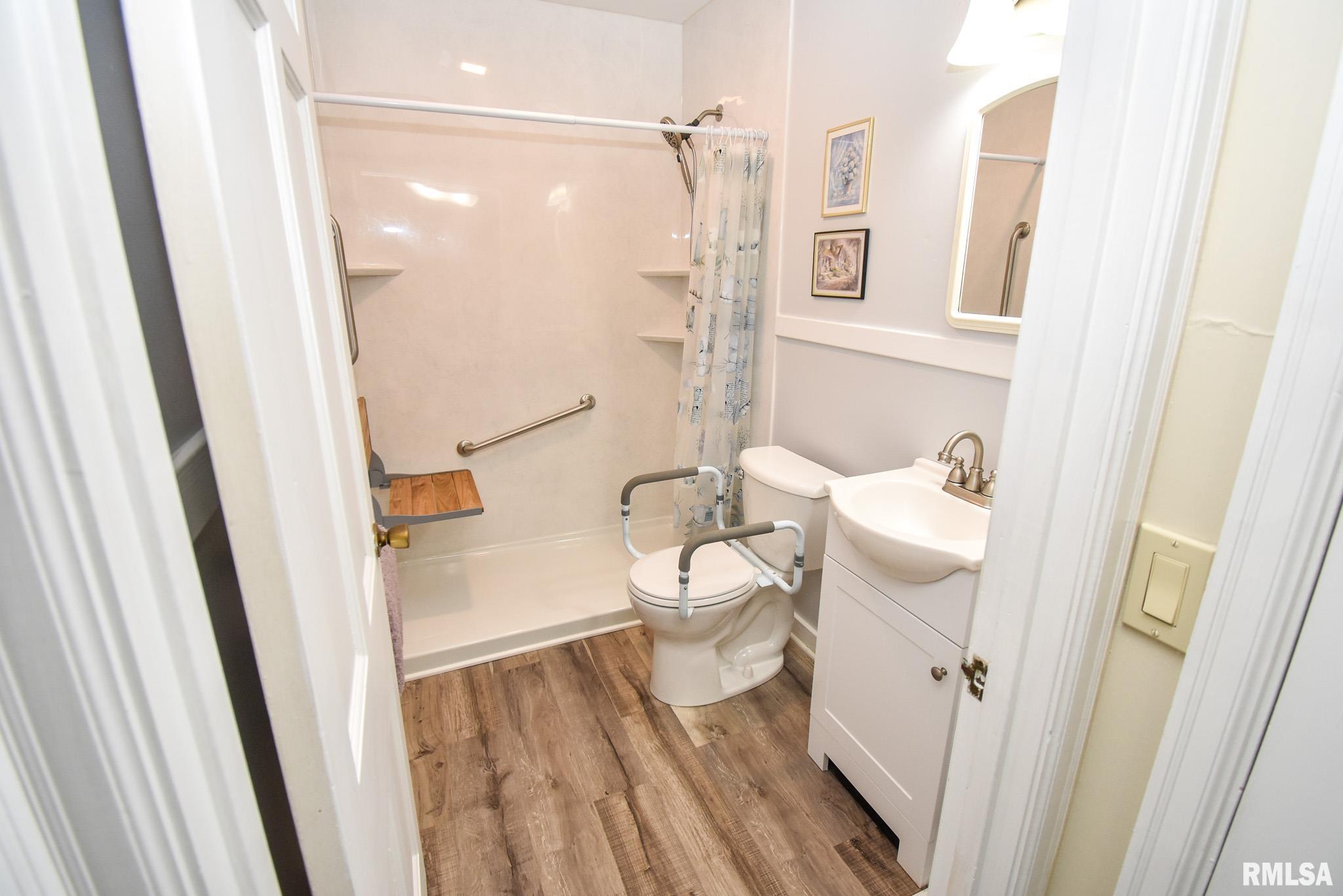 111 Linden Avenue, Germantown Hills, Illinois image 19