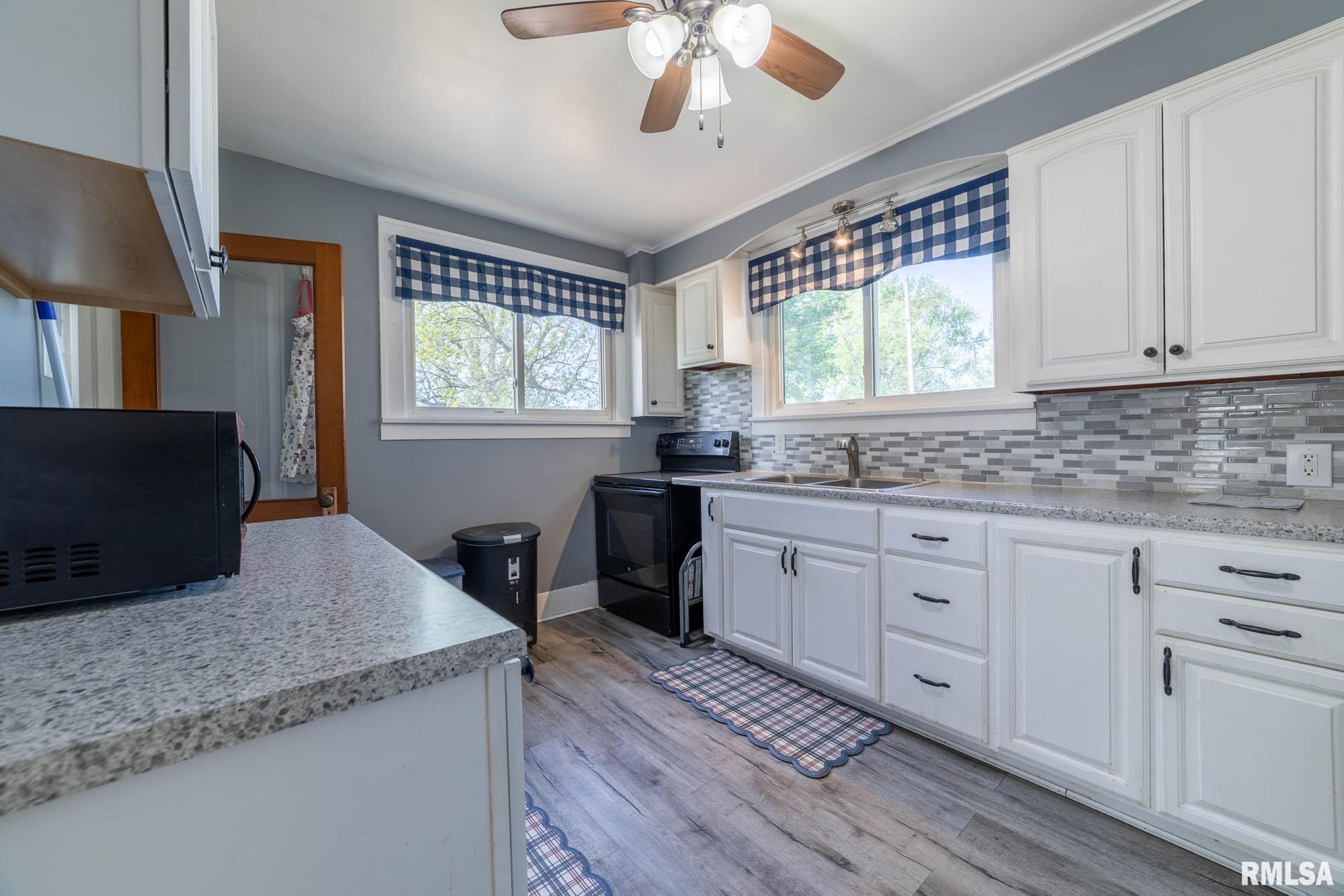 309 W State Street, Payson, Illinois image 3