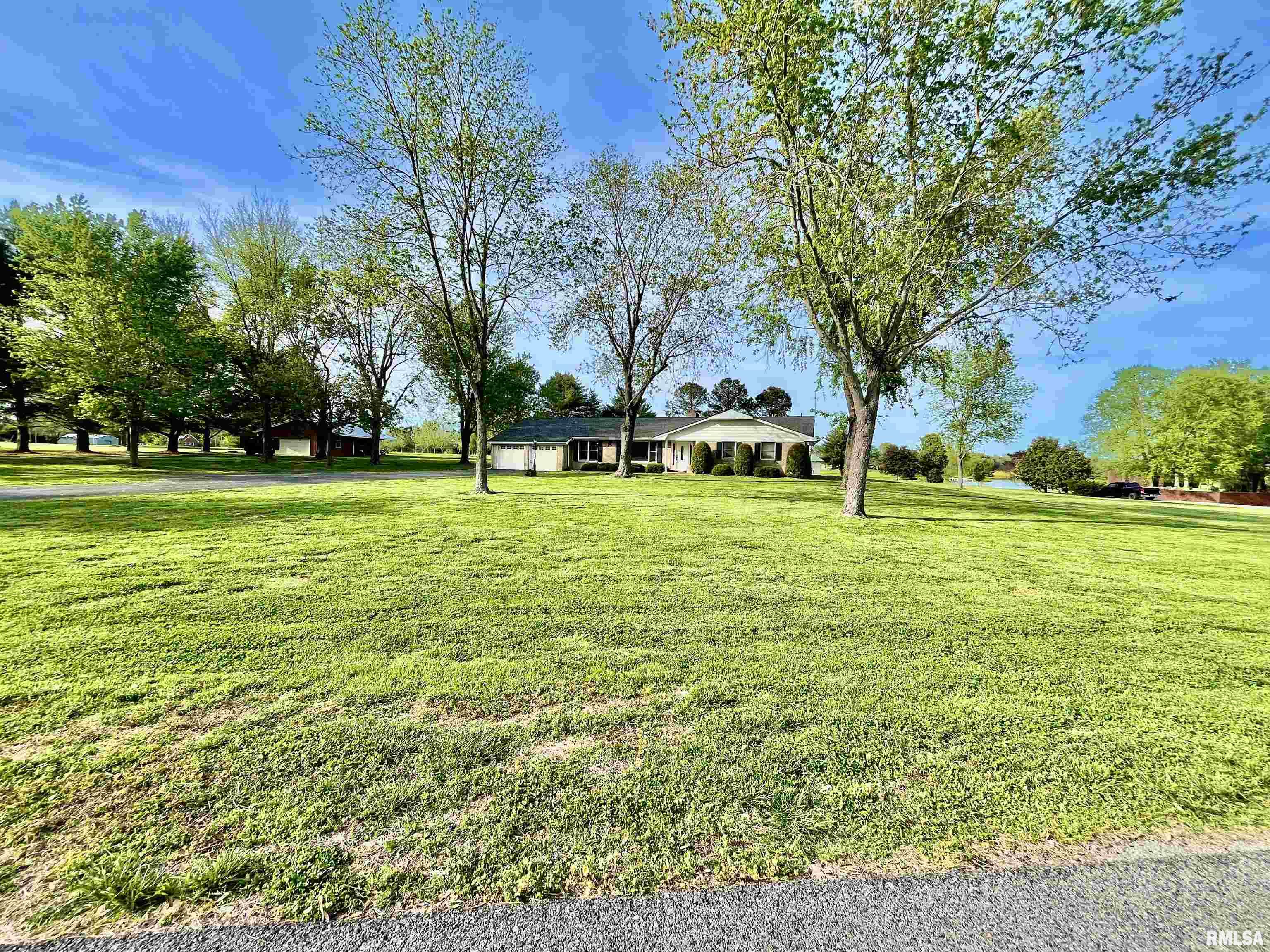 4627 Pinewood Lane, Metropolis, Illinois image 3