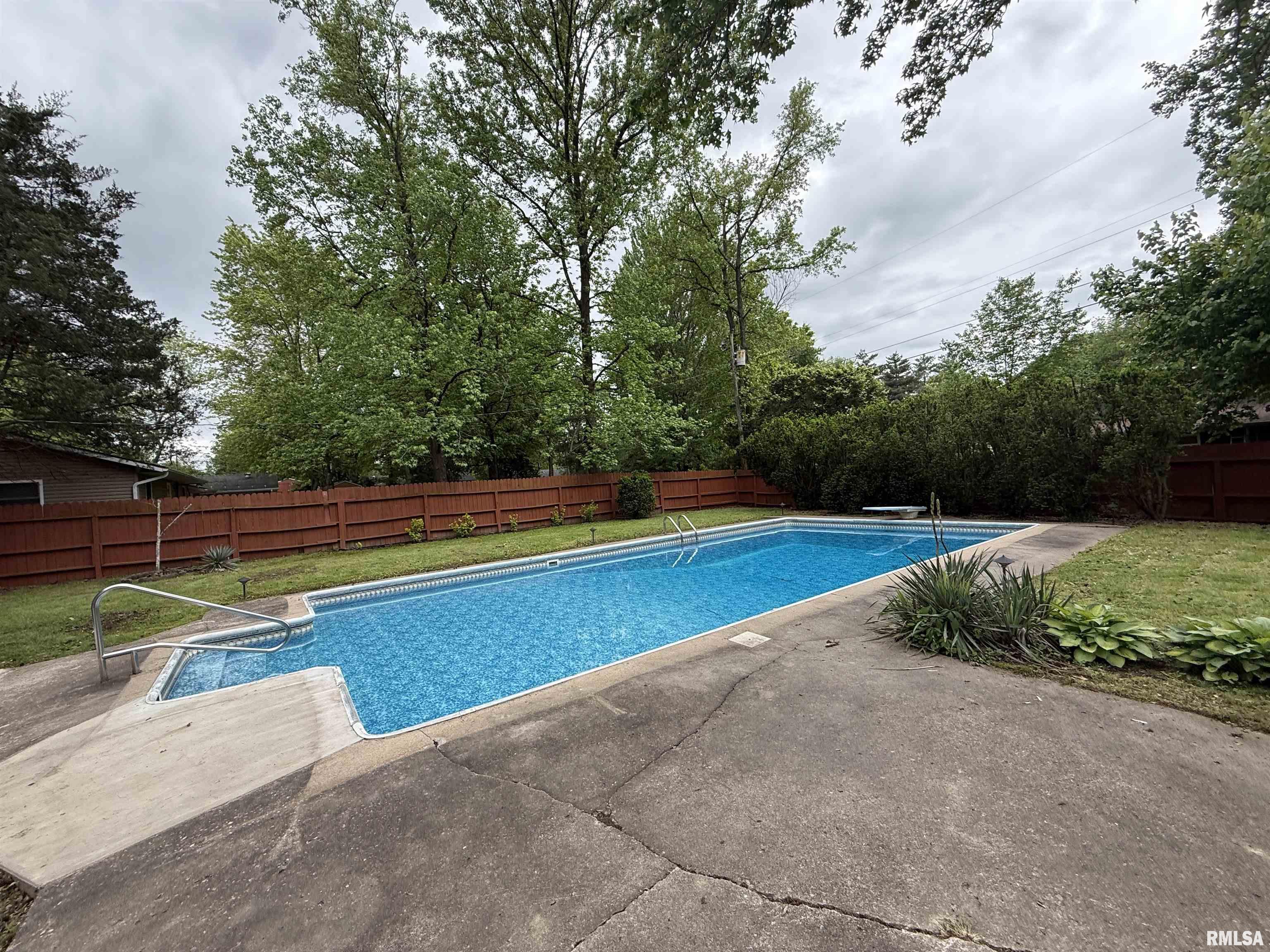 210 S Glenview Drive, Carbondale, Illinois image 35