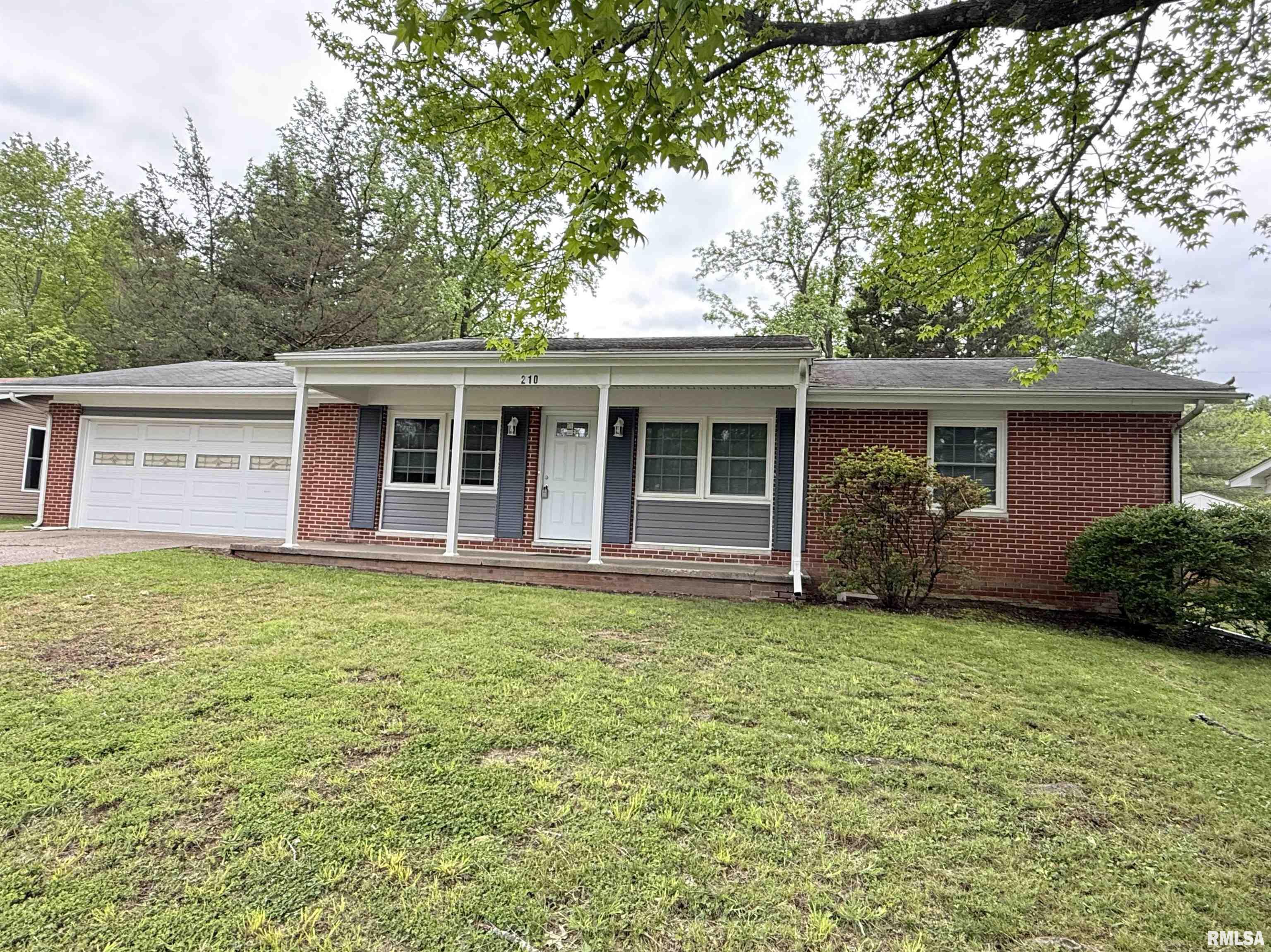 210 S Glenview Drive, Carbondale, Illinois image 1