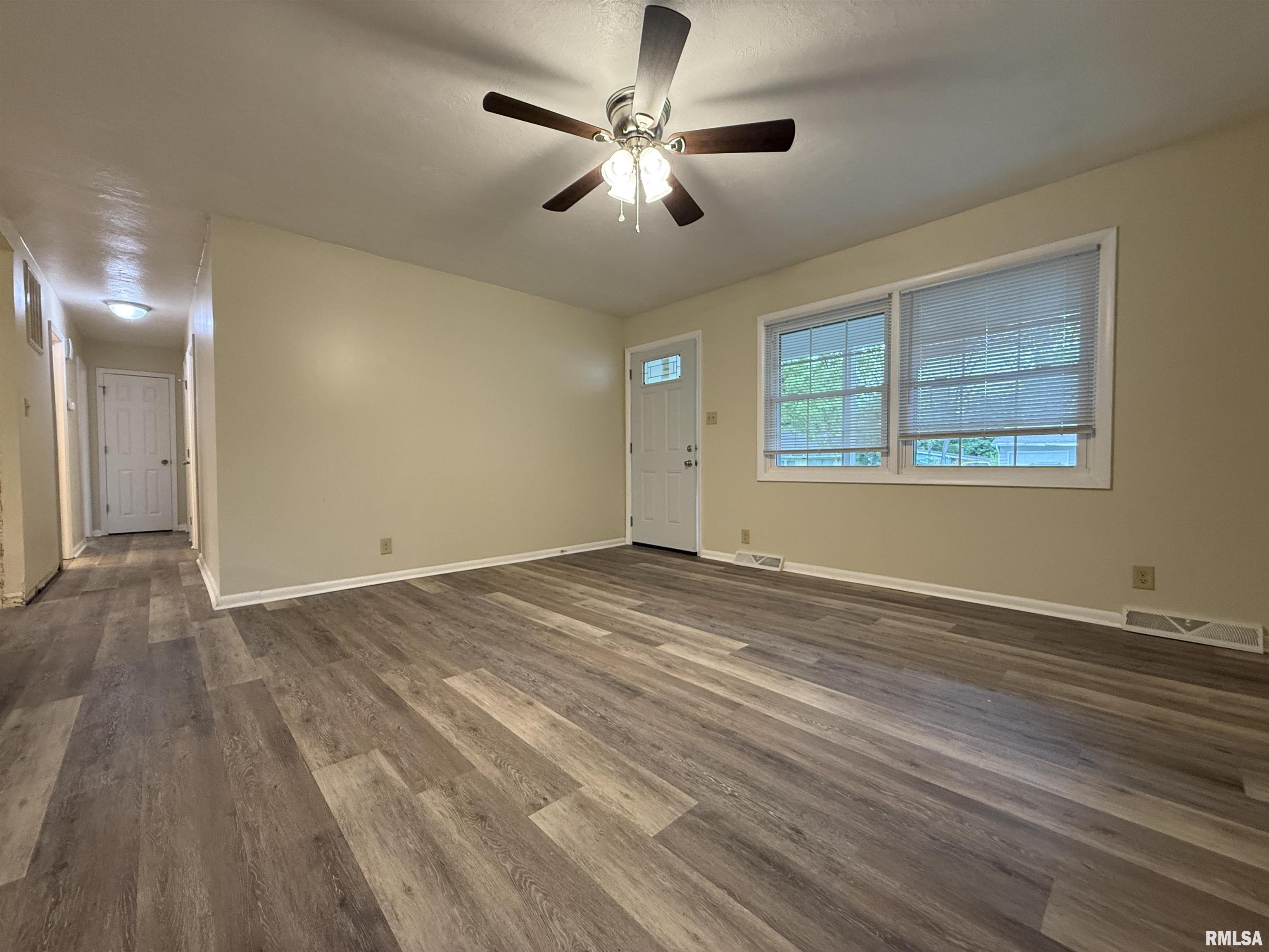 210 S Glenview Drive, Carbondale, Illinois image 3