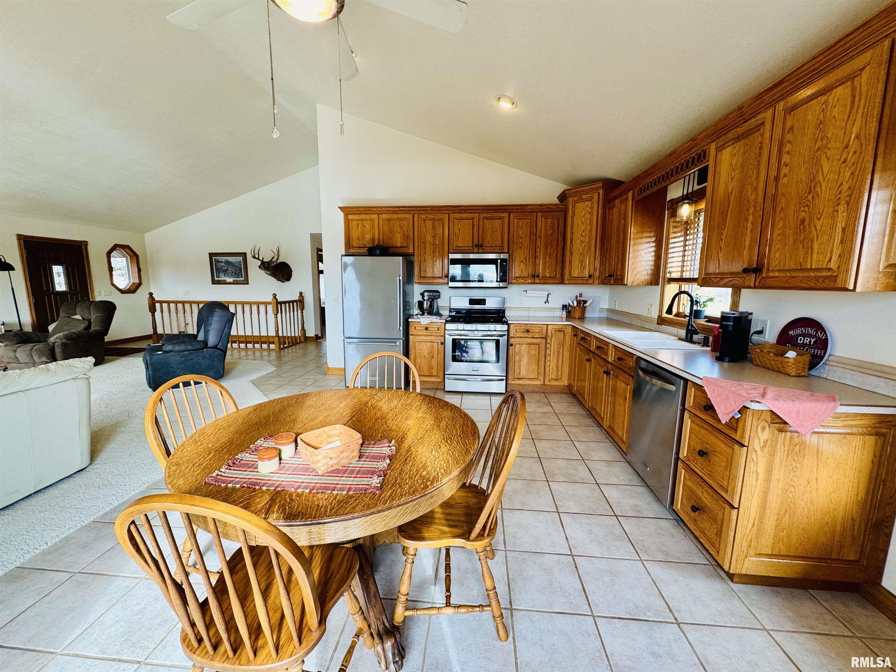 1316 Bridgeport Road, Maquon, Illinois image 28