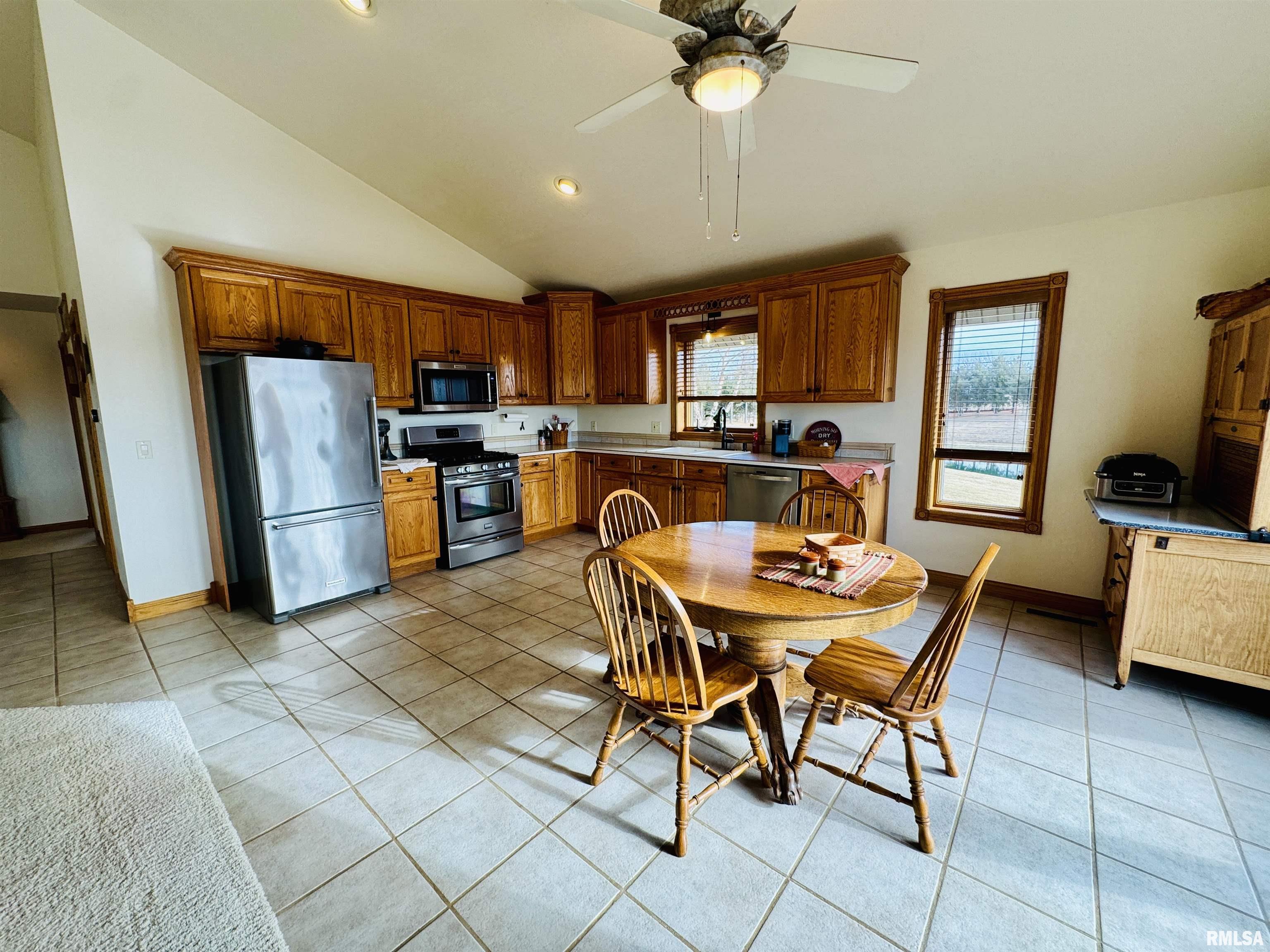 1316 Bridgeport Road, Maquon, Illinois image 31
