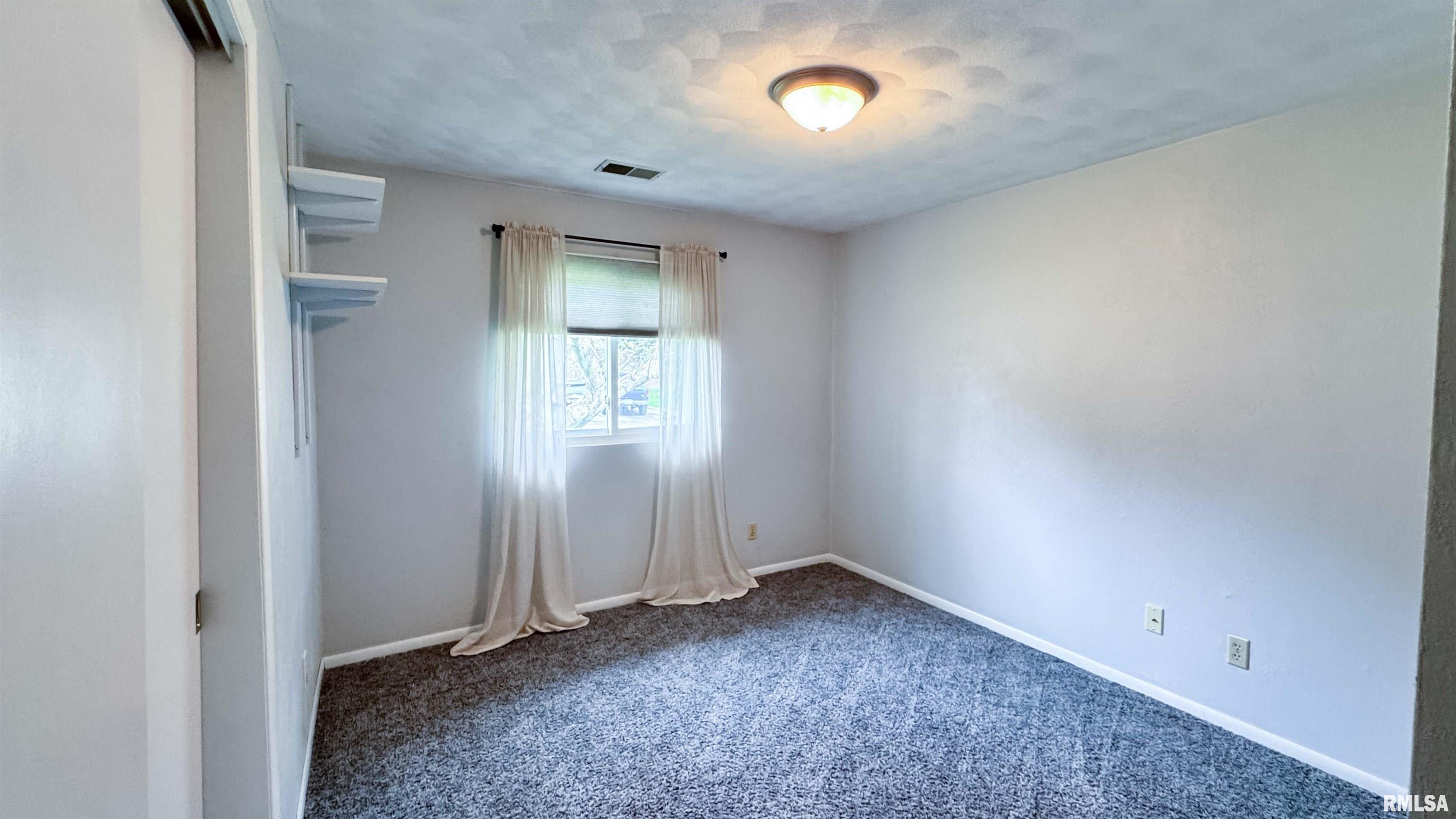 136 Glenview Avenue, East Peoria, Illinois image 34