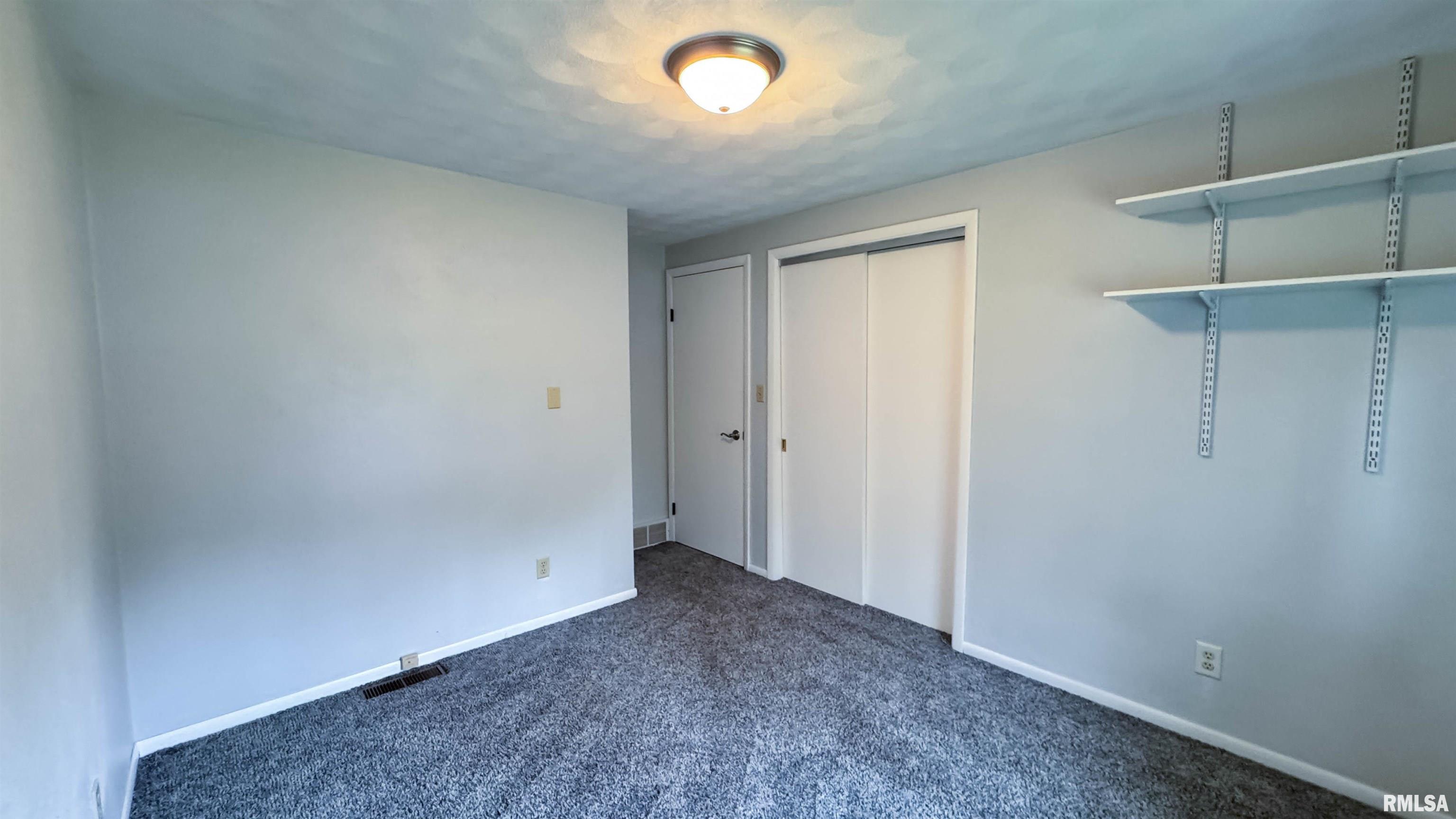 136 Glenview Avenue, East Peoria, Illinois image 36