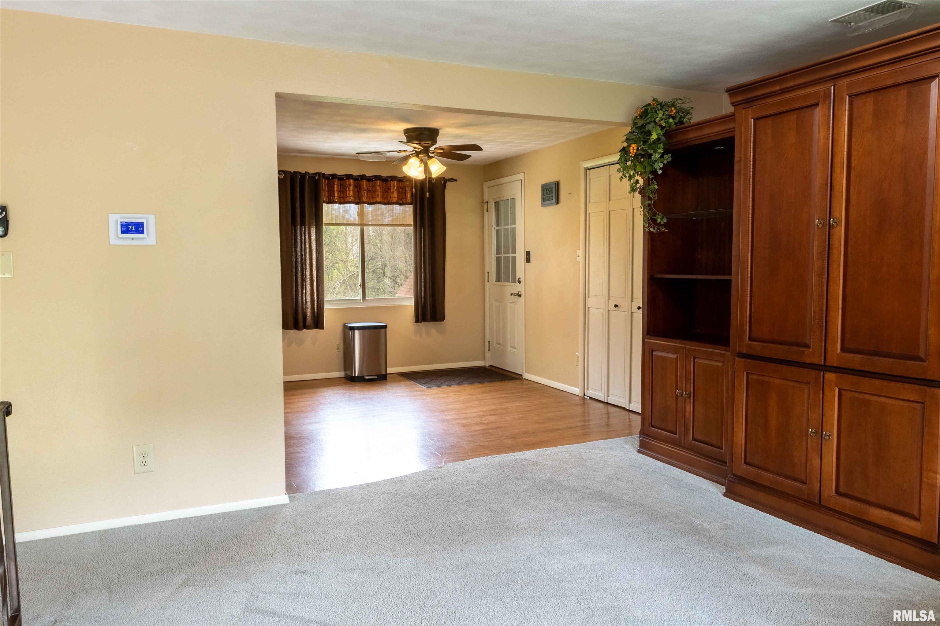 136 Glenview Avenue, East Peoria, Illinois image 9
