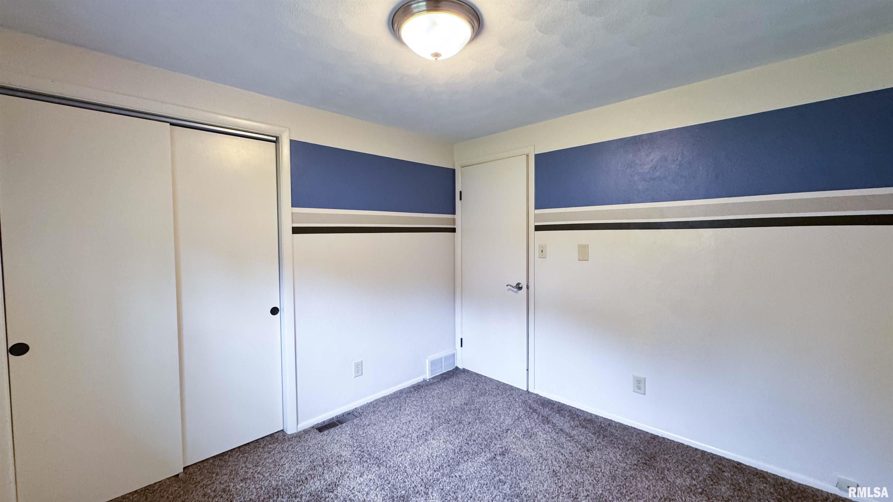 136 Glenview Avenue, East Peoria, Illinois image 38