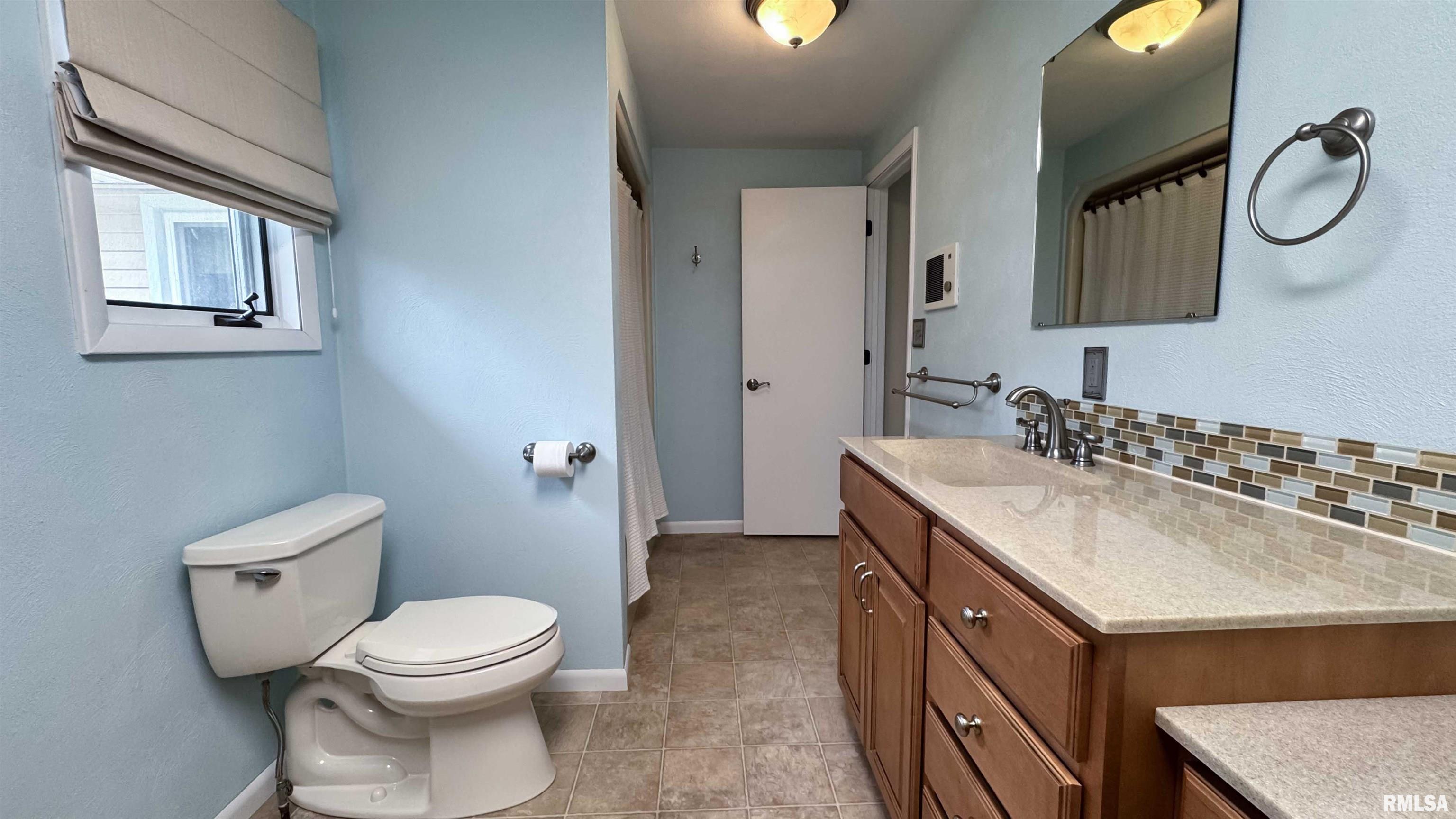 136 Glenview Avenue, East Peoria, Illinois image 32