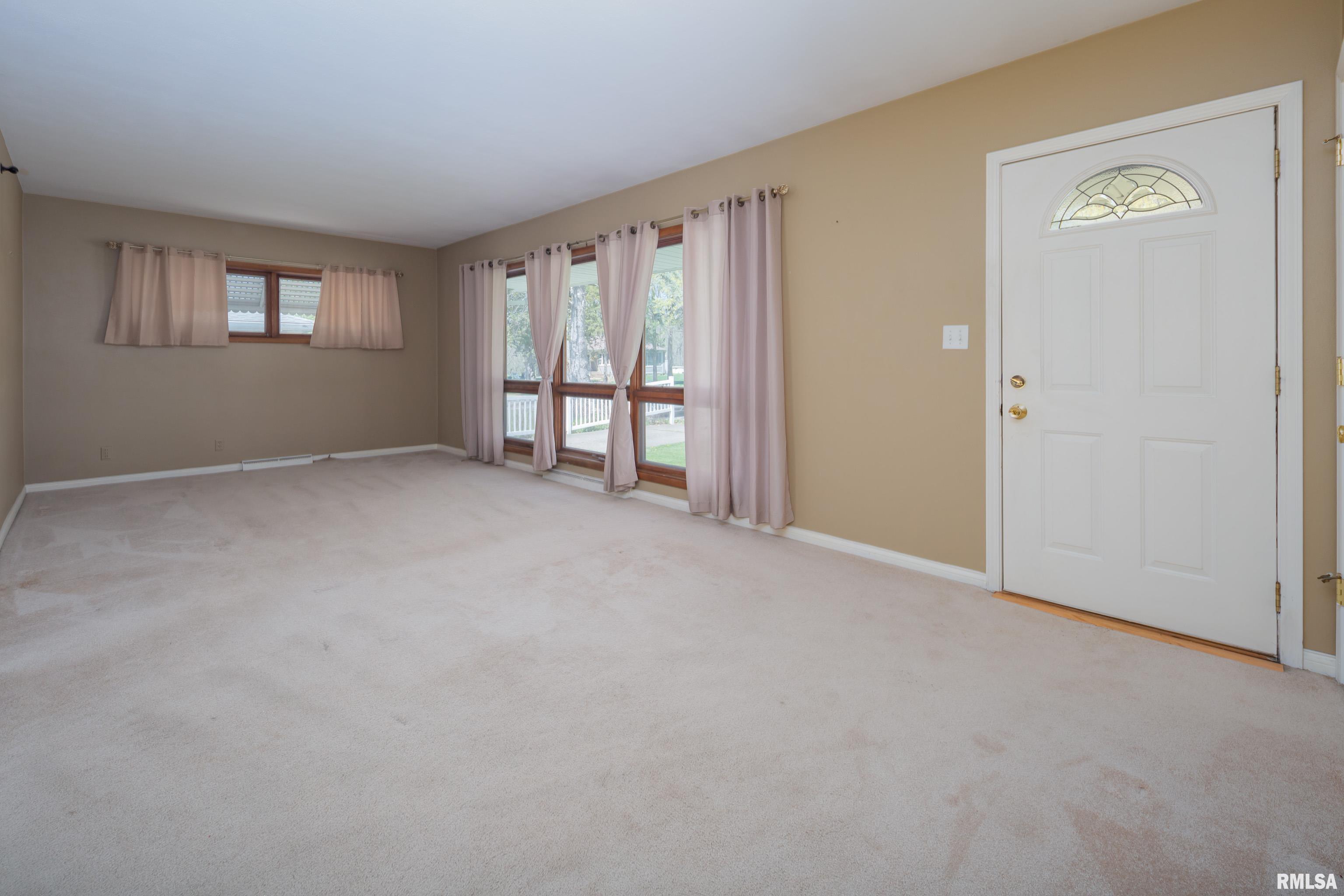 1312 32nd Avenue, Moline, Illinois image 5