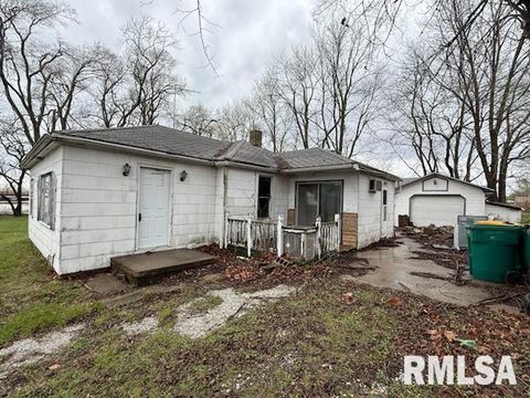 Homes For Sale - 1110 W Piper Street<br/> Macomb, IL 61455