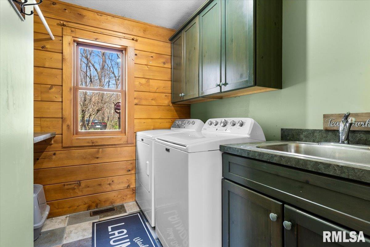 24210 Burr Oaks Lane, Athens, Illinois image 17