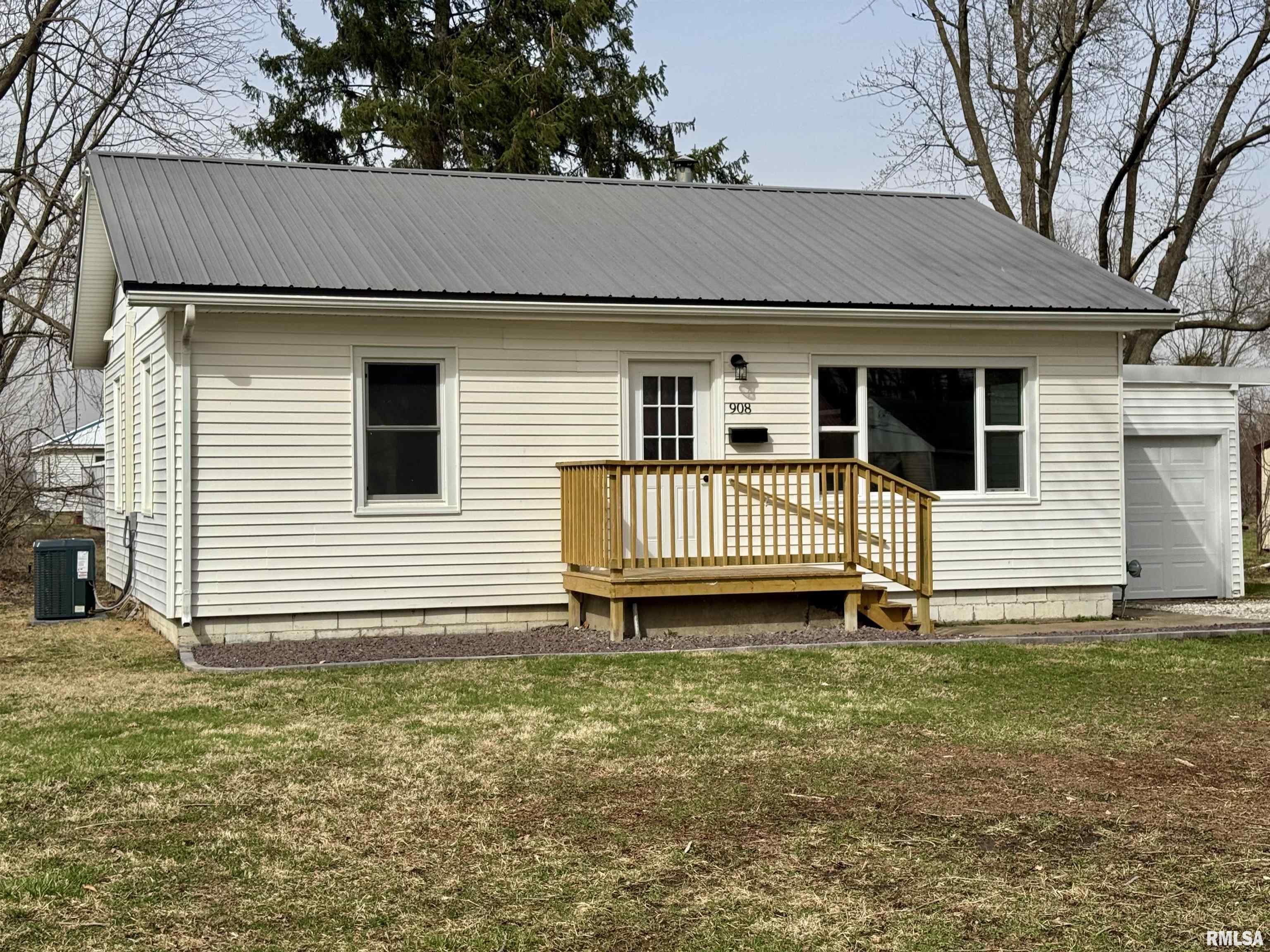 908 Hampton Lane, Canton, Missouri image 3