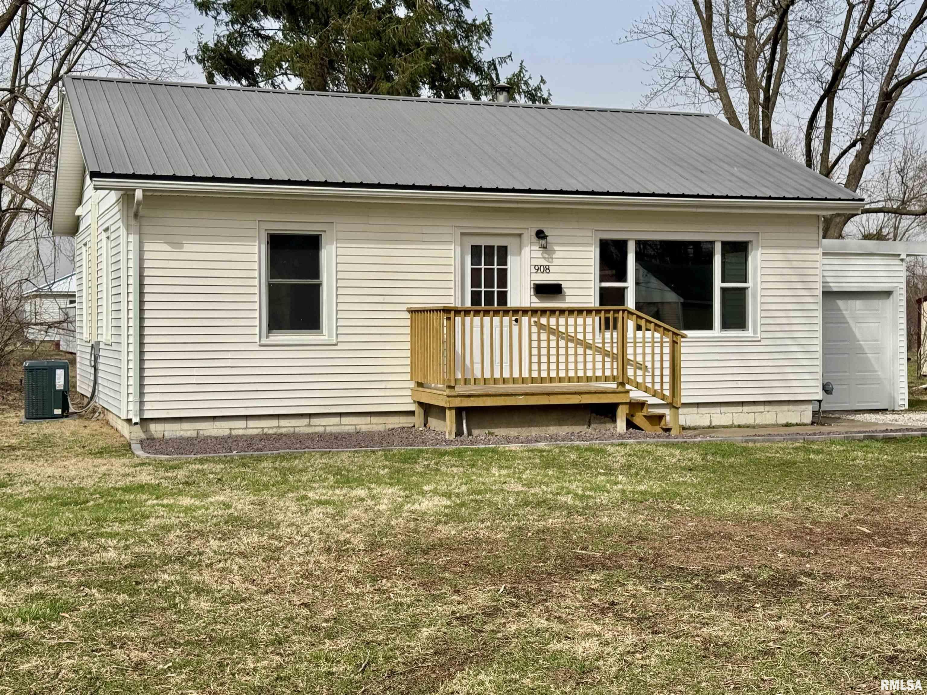 908 Hampton Lane, Canton, Missouri image 1
