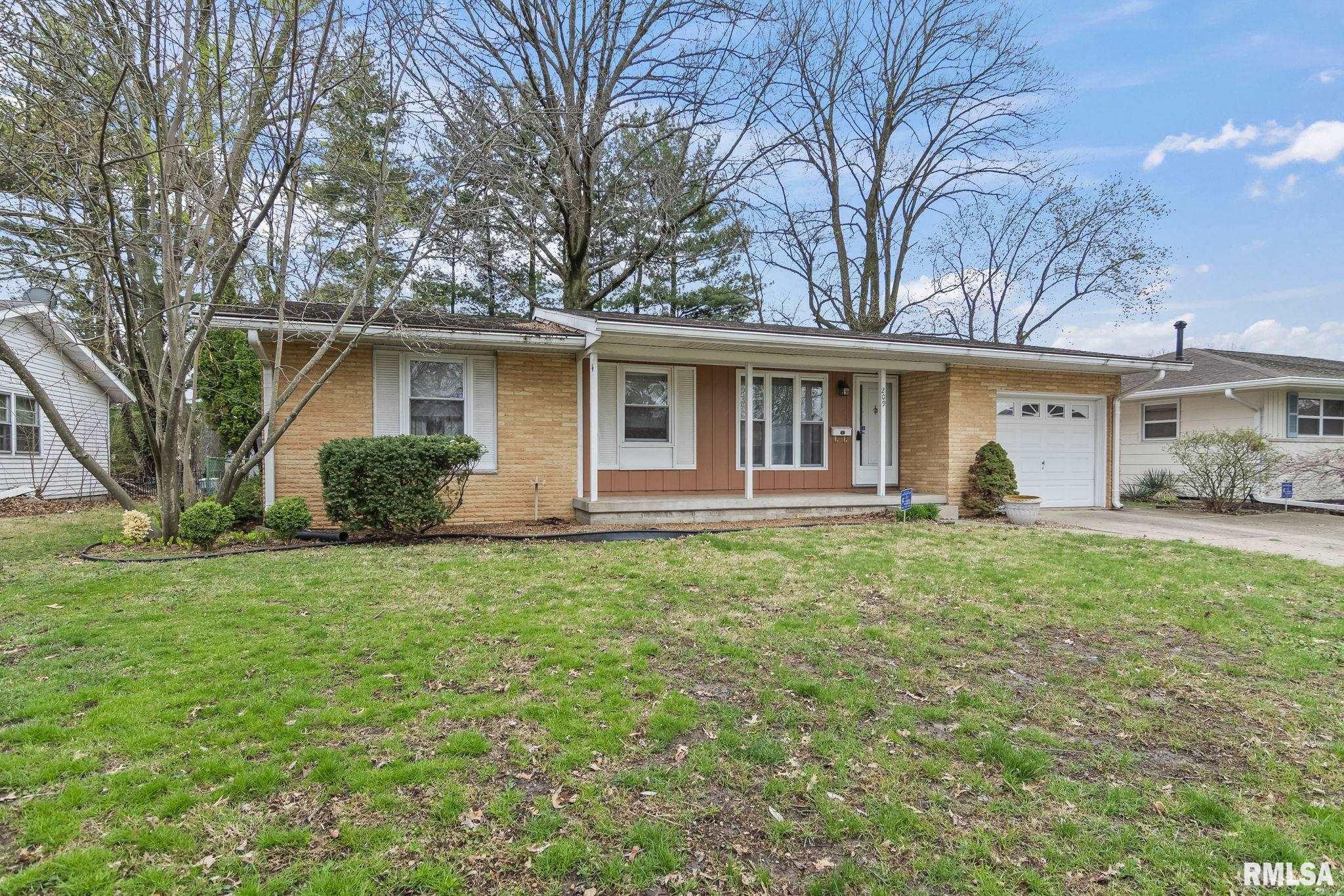 209 Dickinson Road, Springfield, Illinois image 1