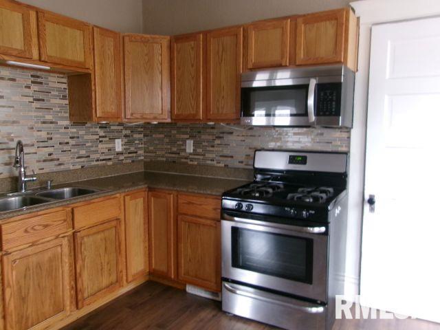 1209 S 4th Street, Pekin, Illinois image 16